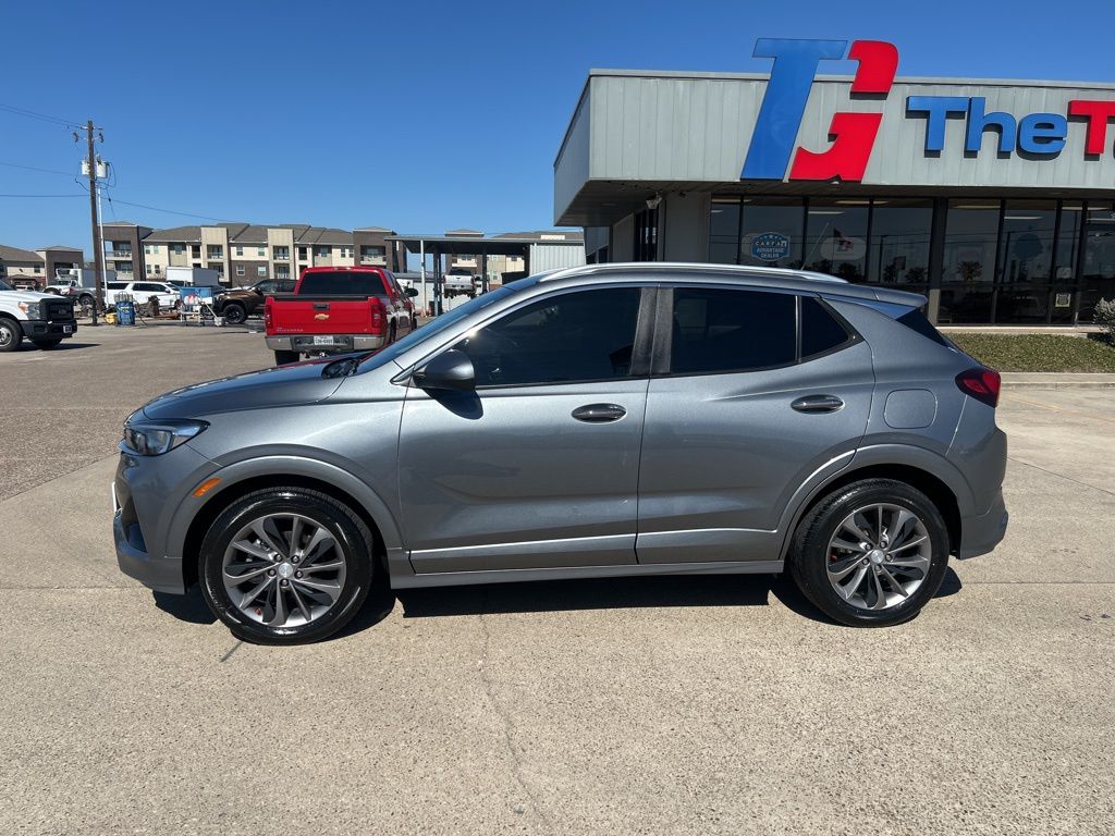2022 Buick Encore GX Select photo 3
