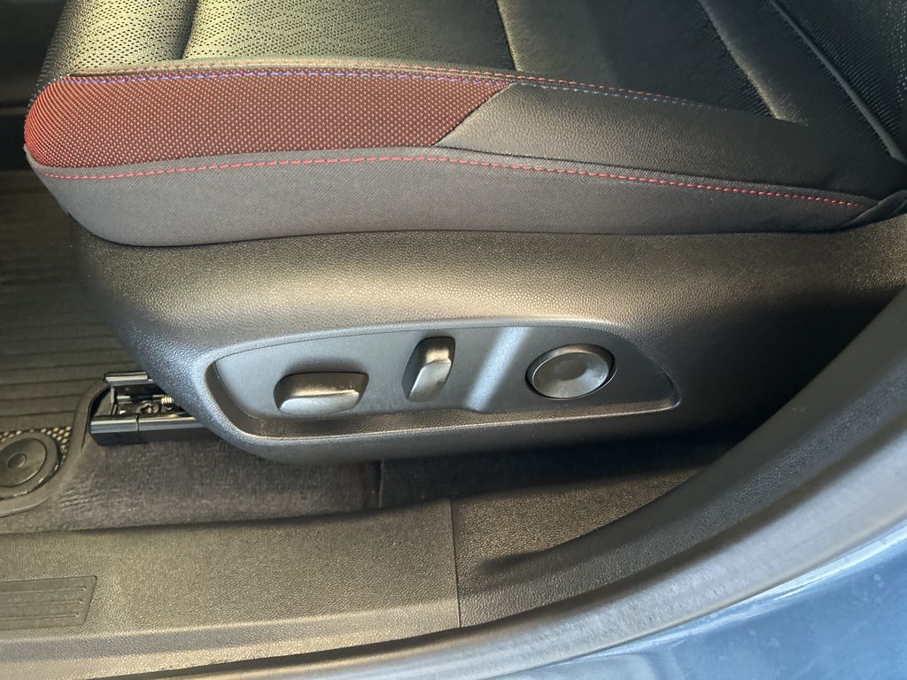 2025 Chevrolet Equinox RS - Photo 15