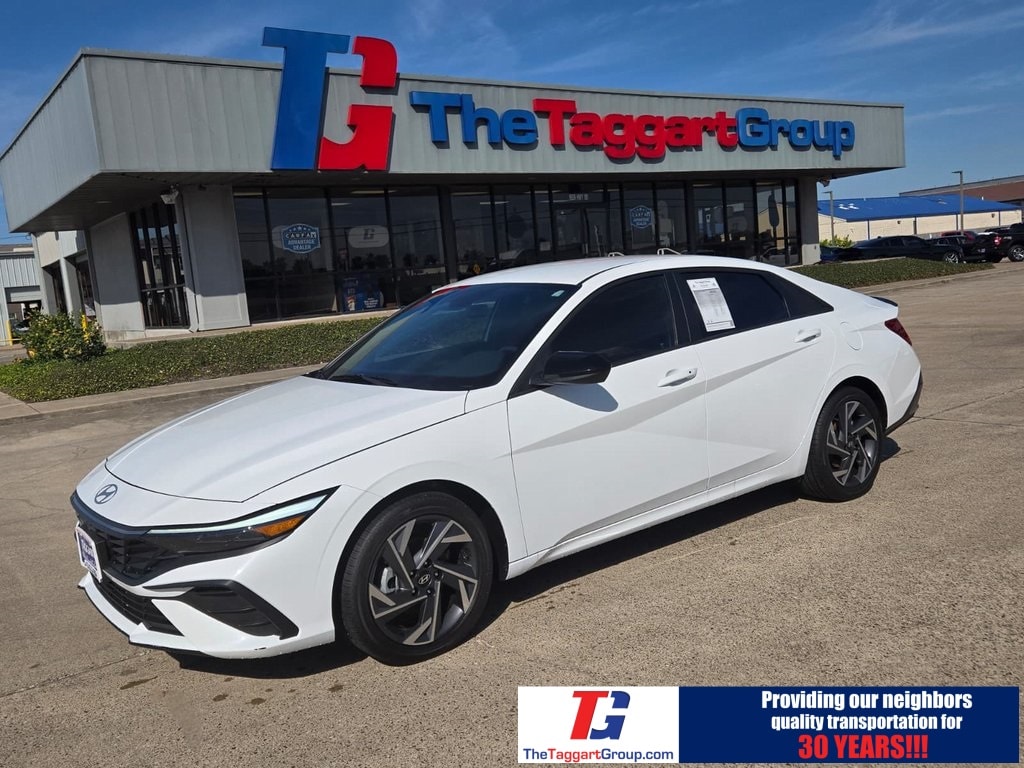 2025 Hyundai Elantra Blue