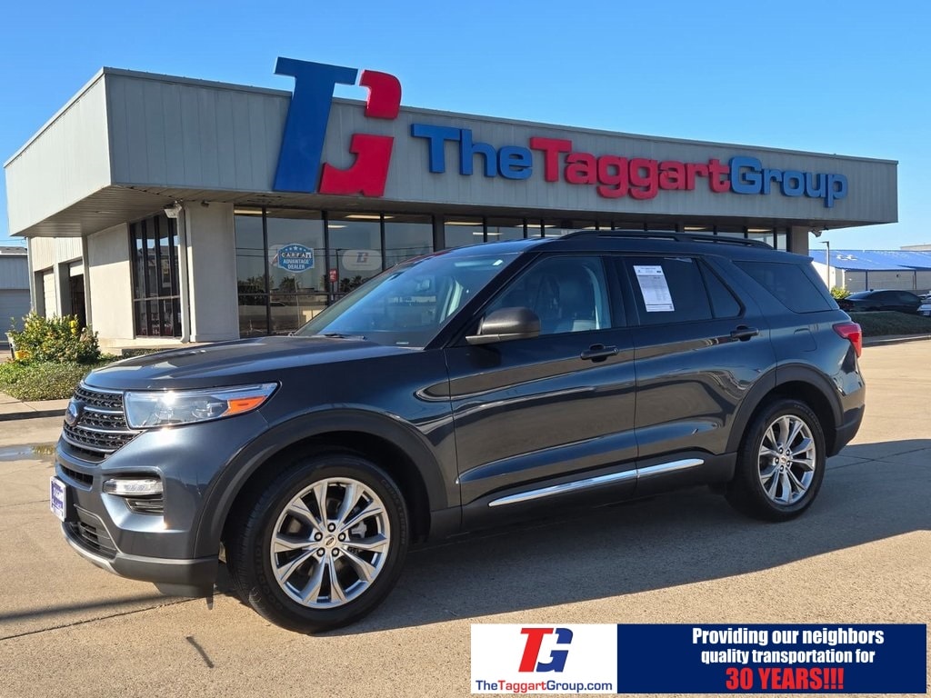 2022 Ford Explorer XLT's photo