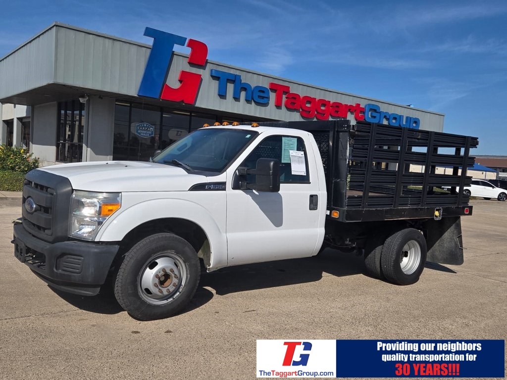 2016 Ford F-350 Super Duty Chassis Cab XL's photo