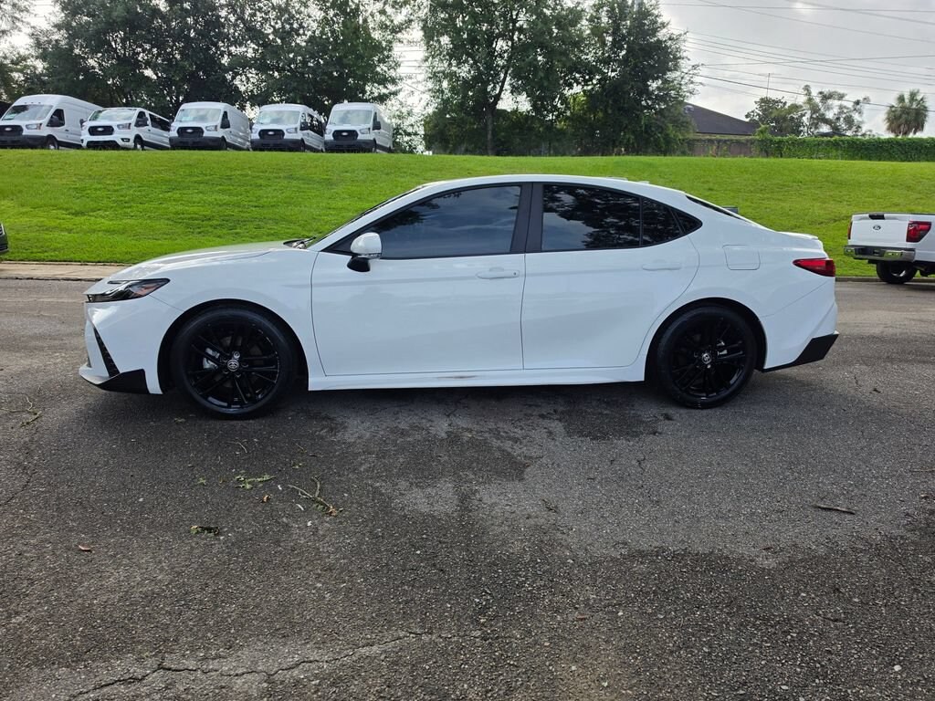Used 2025 Toyota Camry SE Sedan