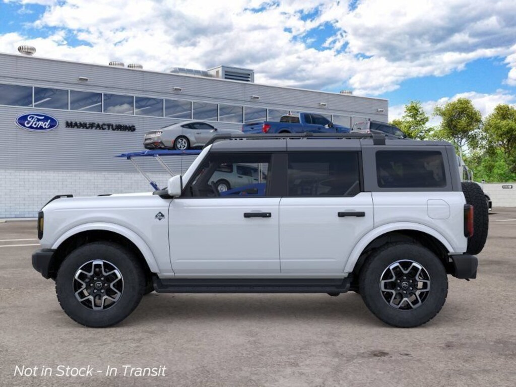 New 2026 Ford Bronco Outer Banks SUV
