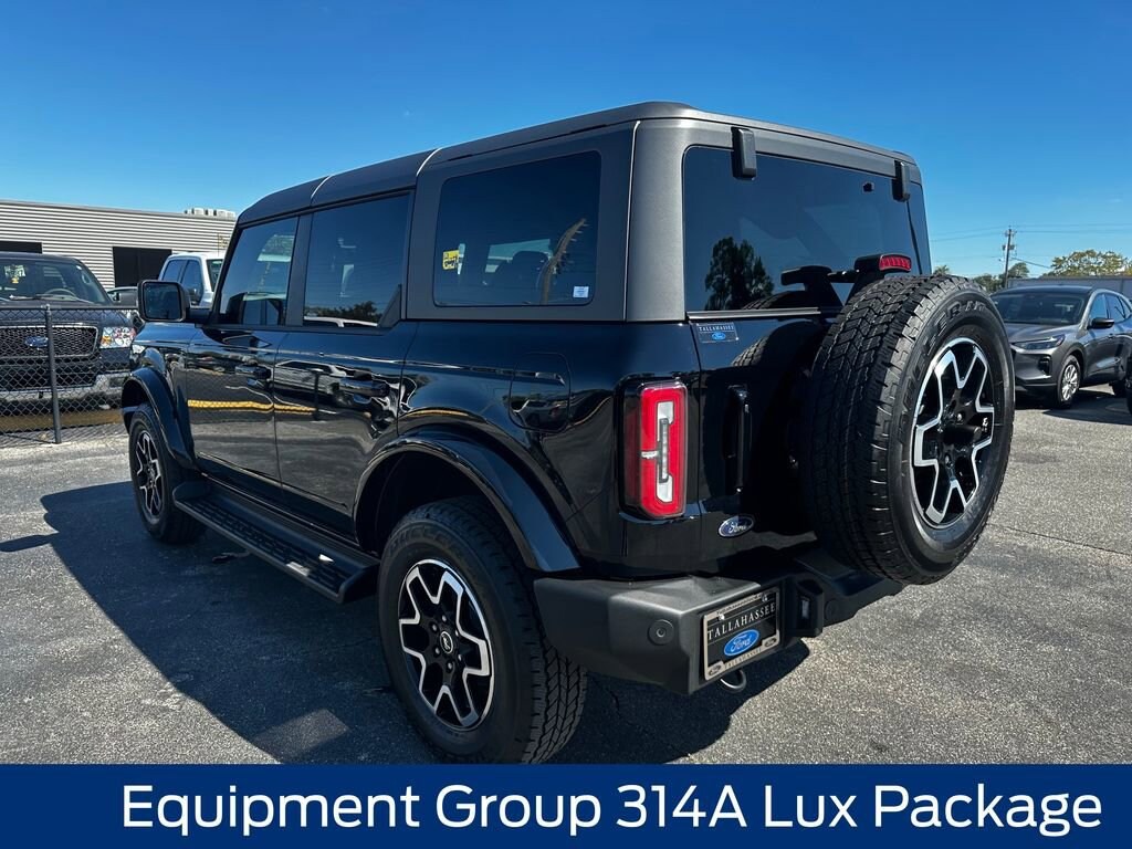 New 2025 Ford Bronco Outer Banks SUV