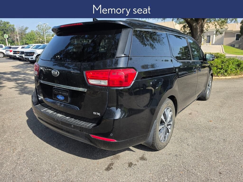 Used 2016 Kia Sedona SX Van