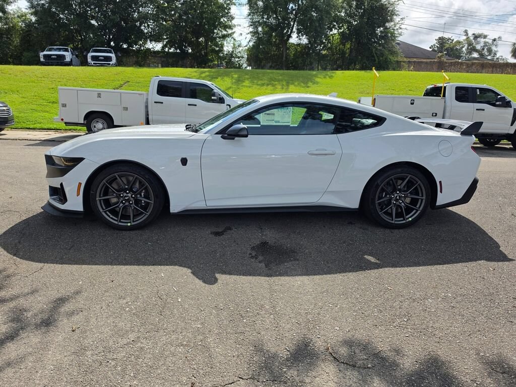 New 2026 Ford Mustang Dark Horse Coupe