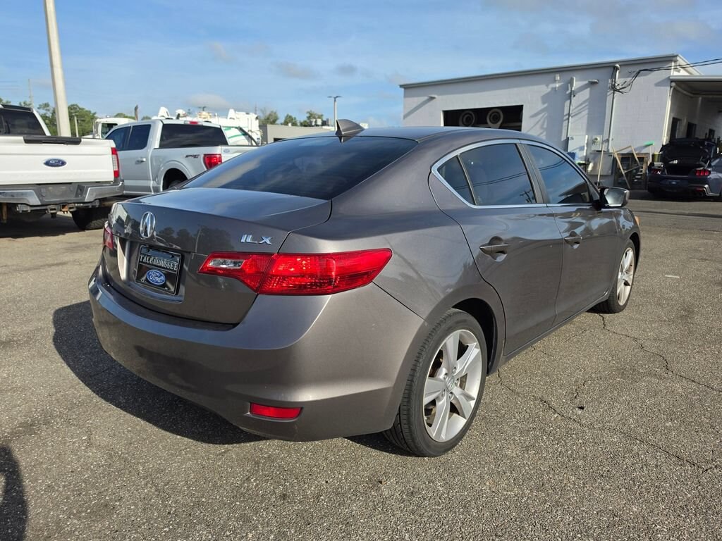 Used 2014 Acura ILX 2.0L w/Technology Package (A5) Sedan