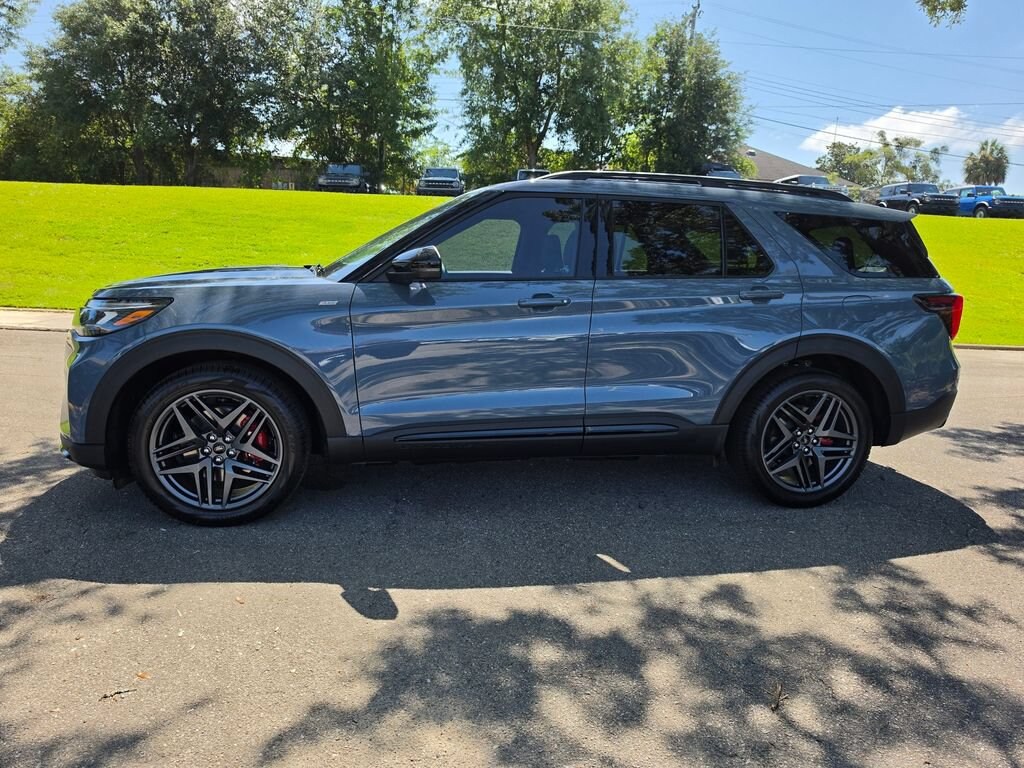 New 2026 Ford Explorer ST-Line SUV
