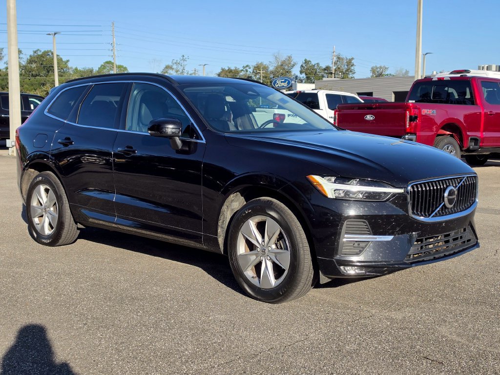 Used 2022 Volvo XC60 B5 AWD Momentum SUV
