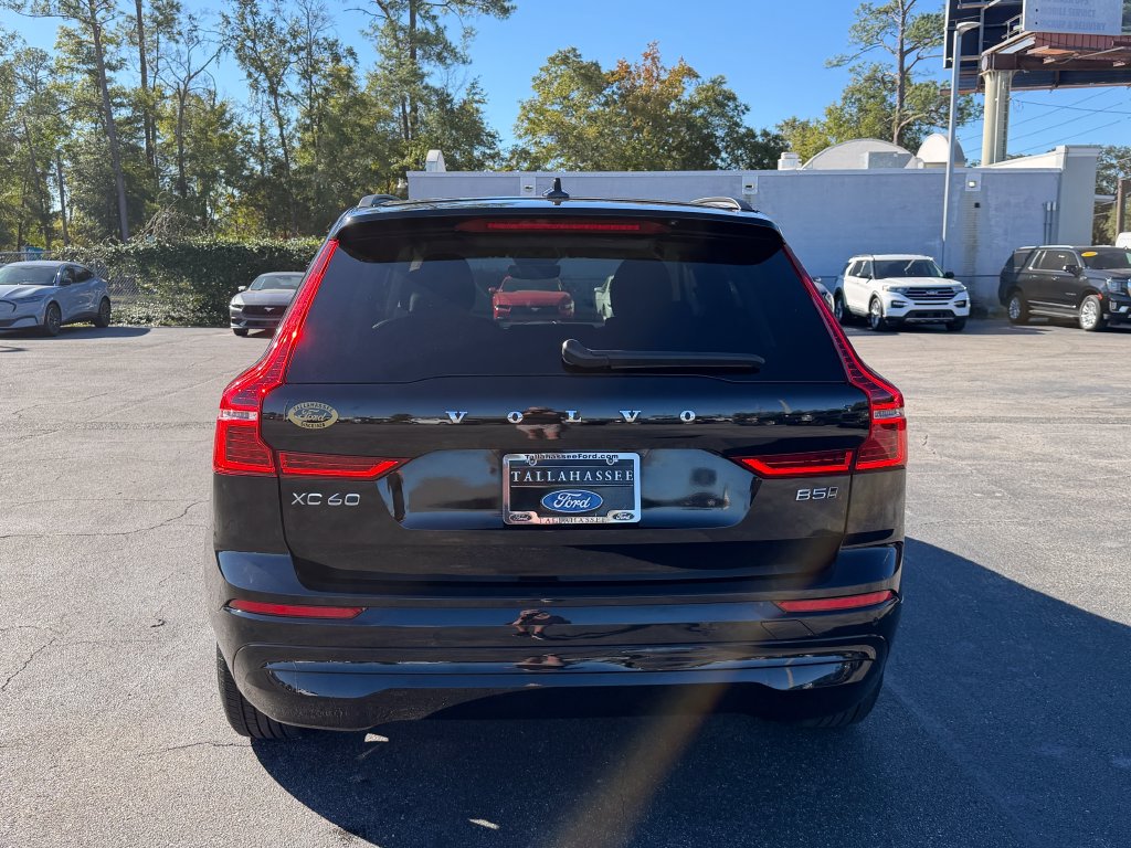 Used 2022 Volvo XC60 B5 Momentum SUV