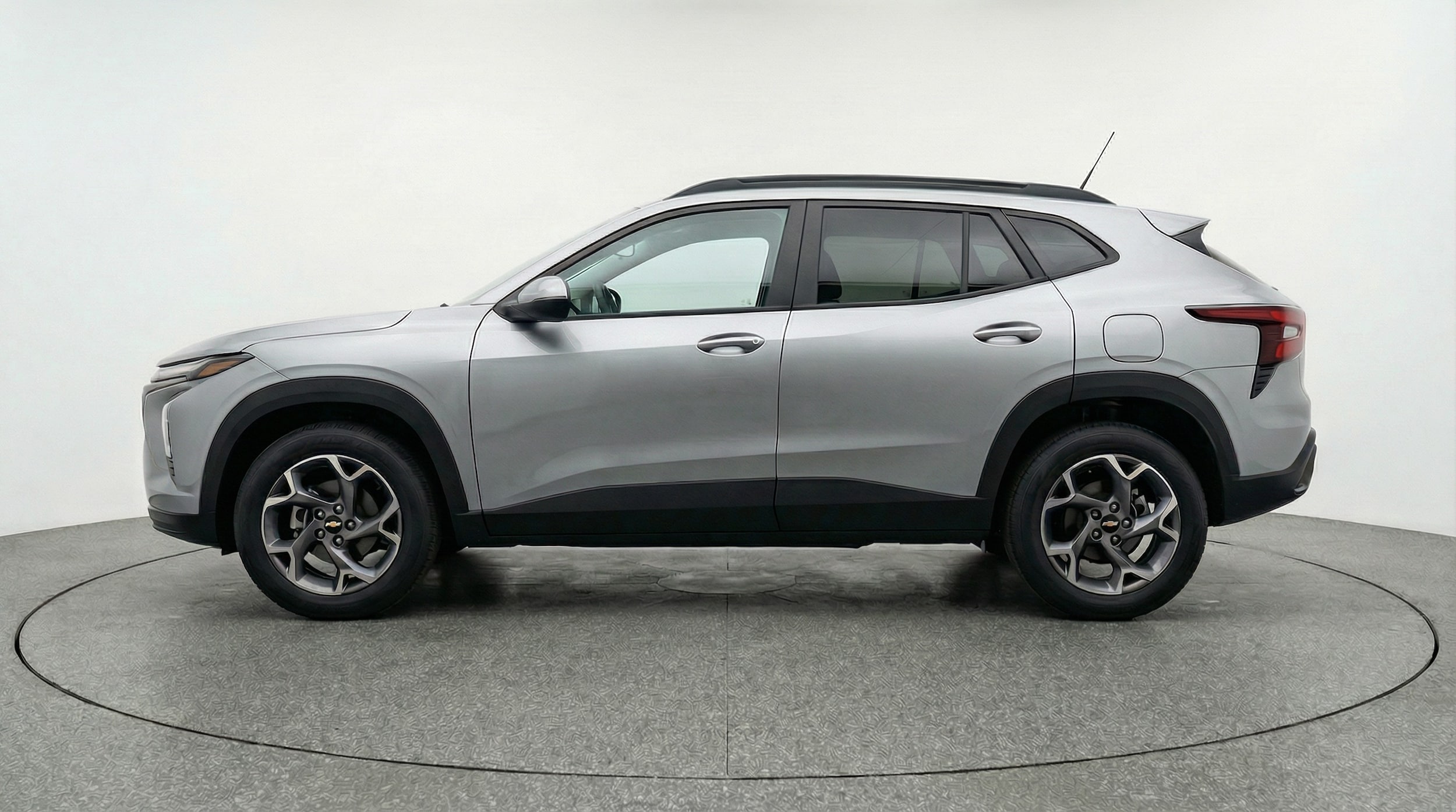 Thumbnail: 2025 Chevrolet Trax - 4