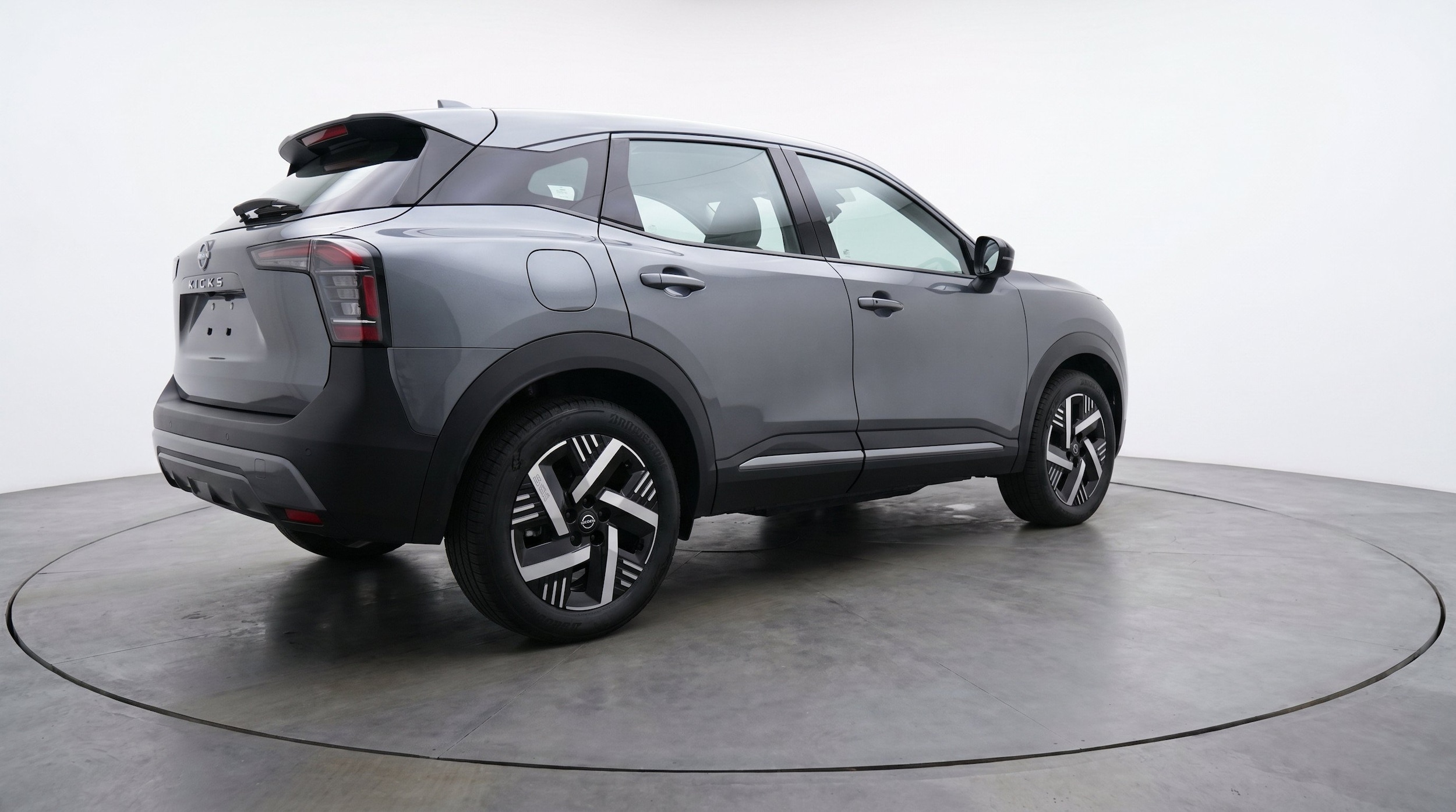 Thumbnail: 2026 Nissan Kicks - 9