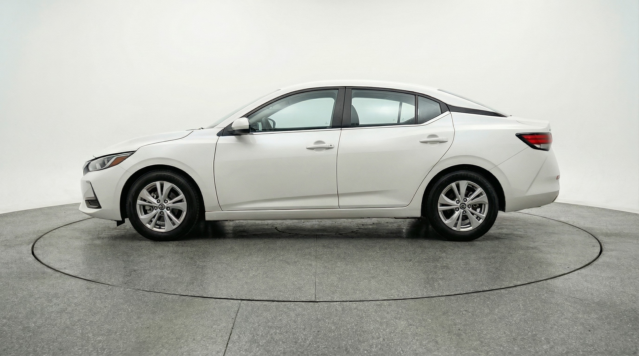 Thumbnail: 2025 Nissan Sentra - 4