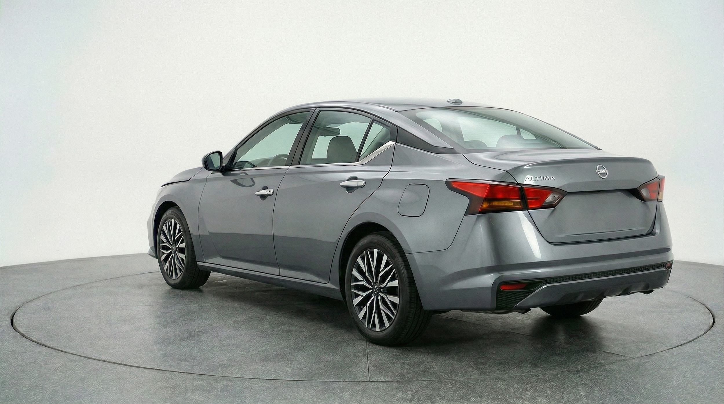 Thumbnail: 2025 Nissan Altima - 5