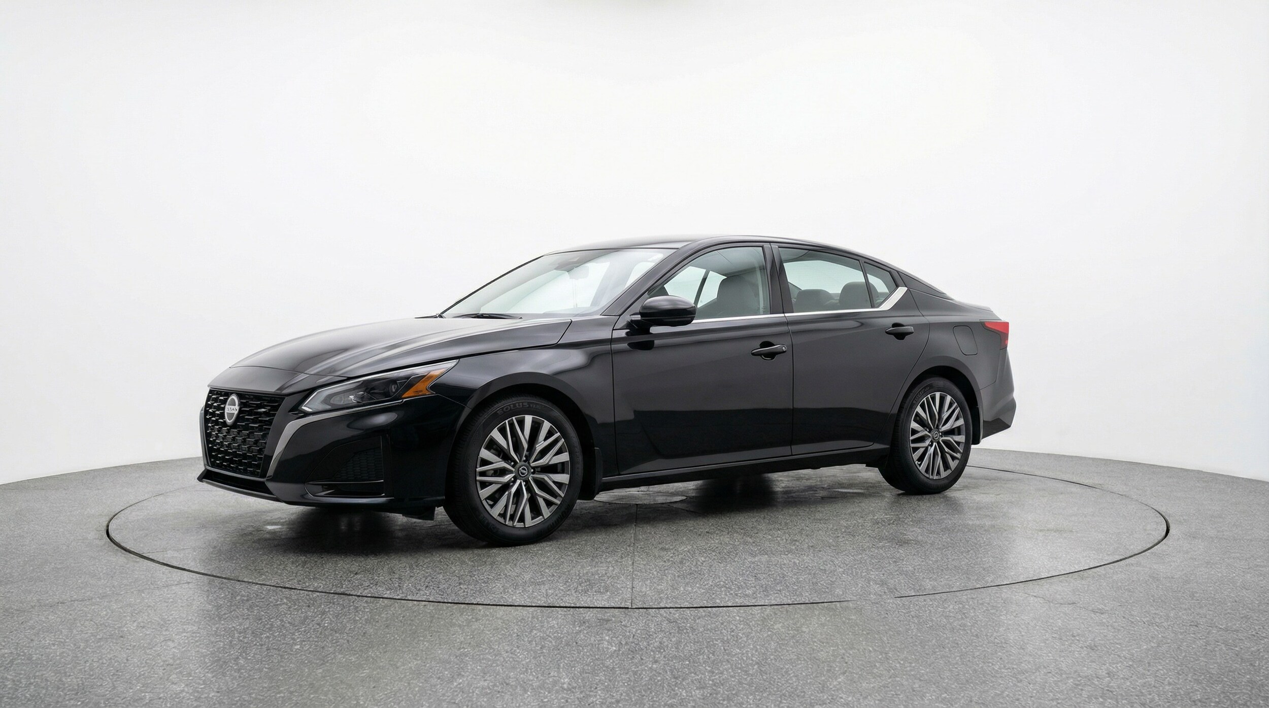 Thumbnail: 2025 Nissan Altima - 3