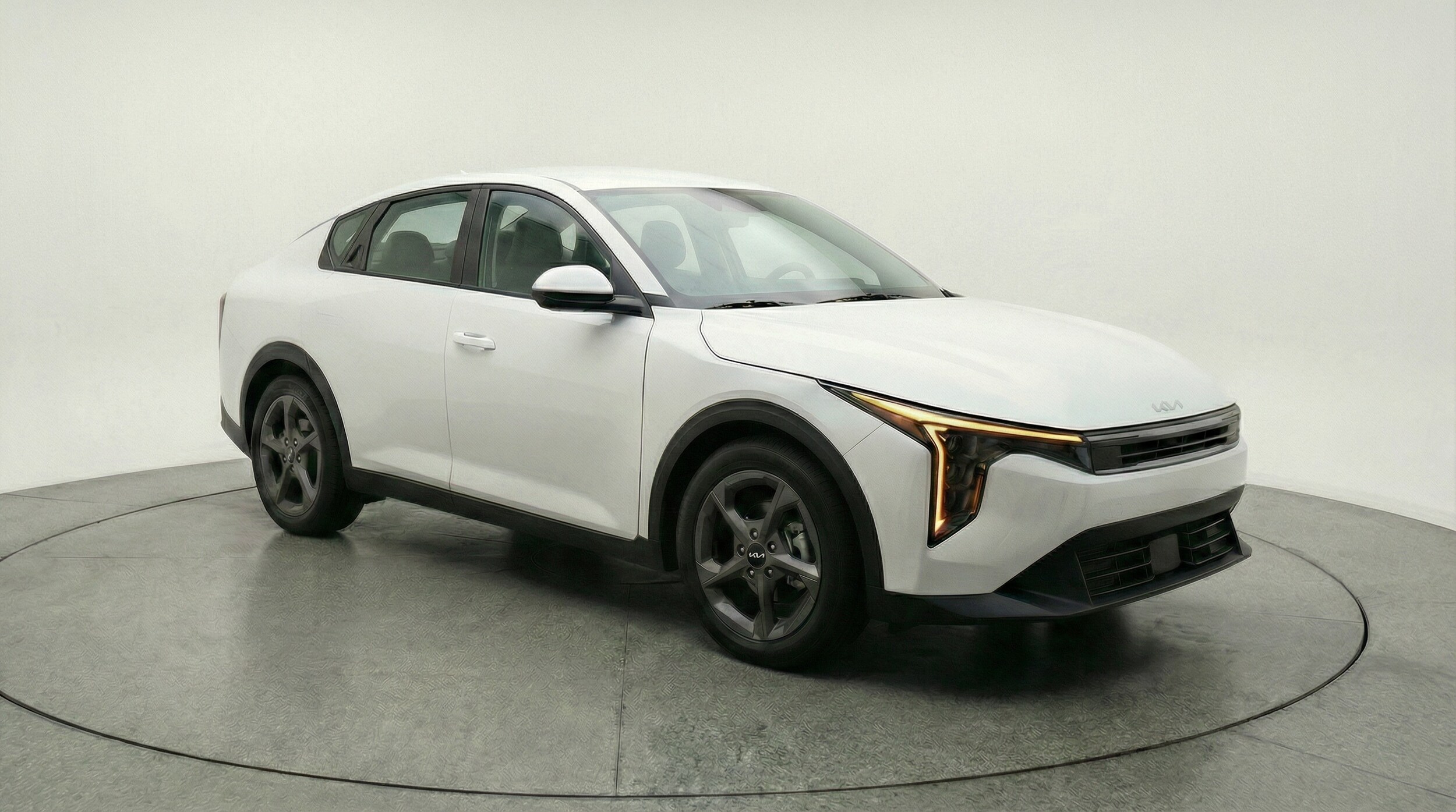 Thumbnail: 2025 Kia K4 - 1