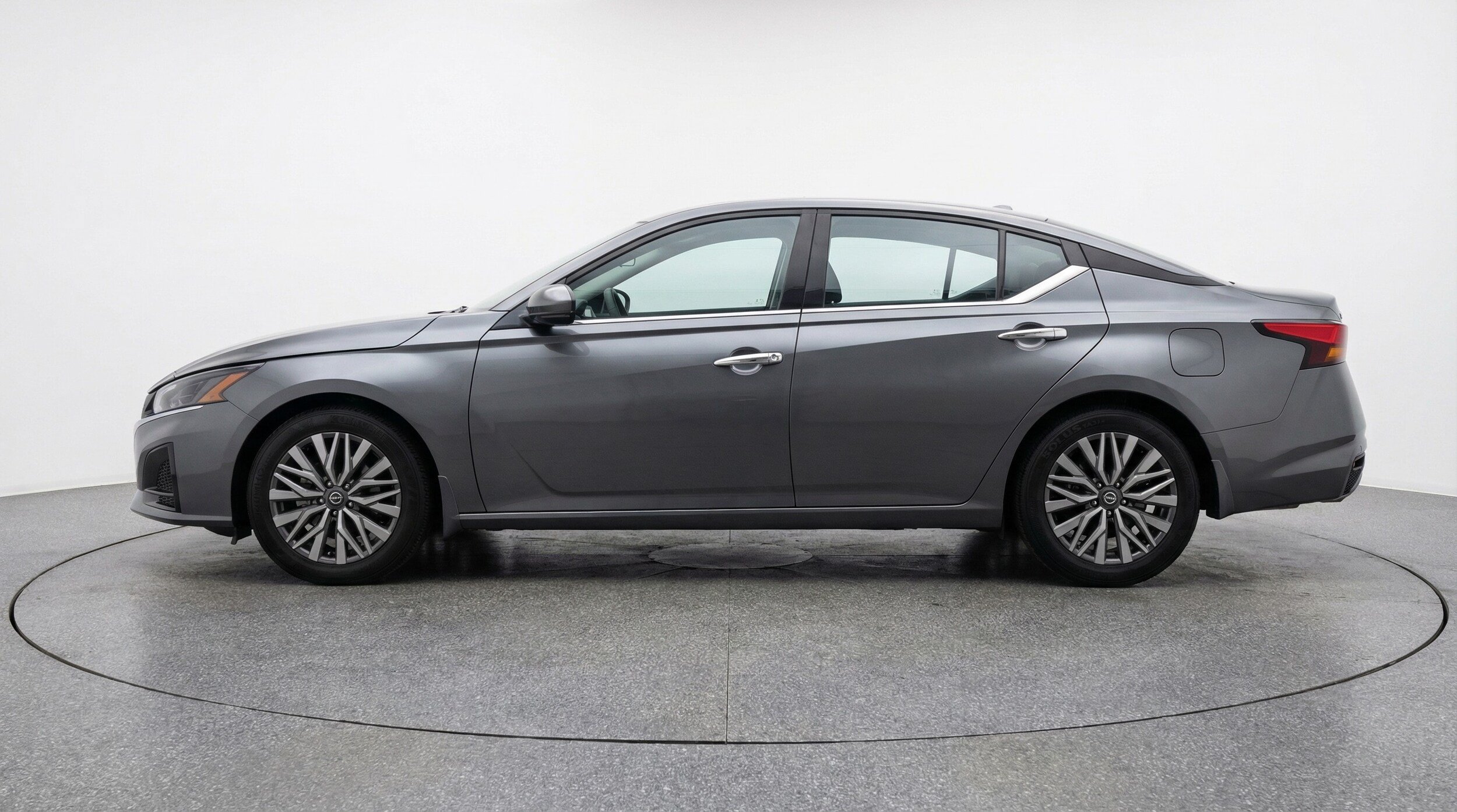 Thumbnail: 2025 Nissan Altima - 4