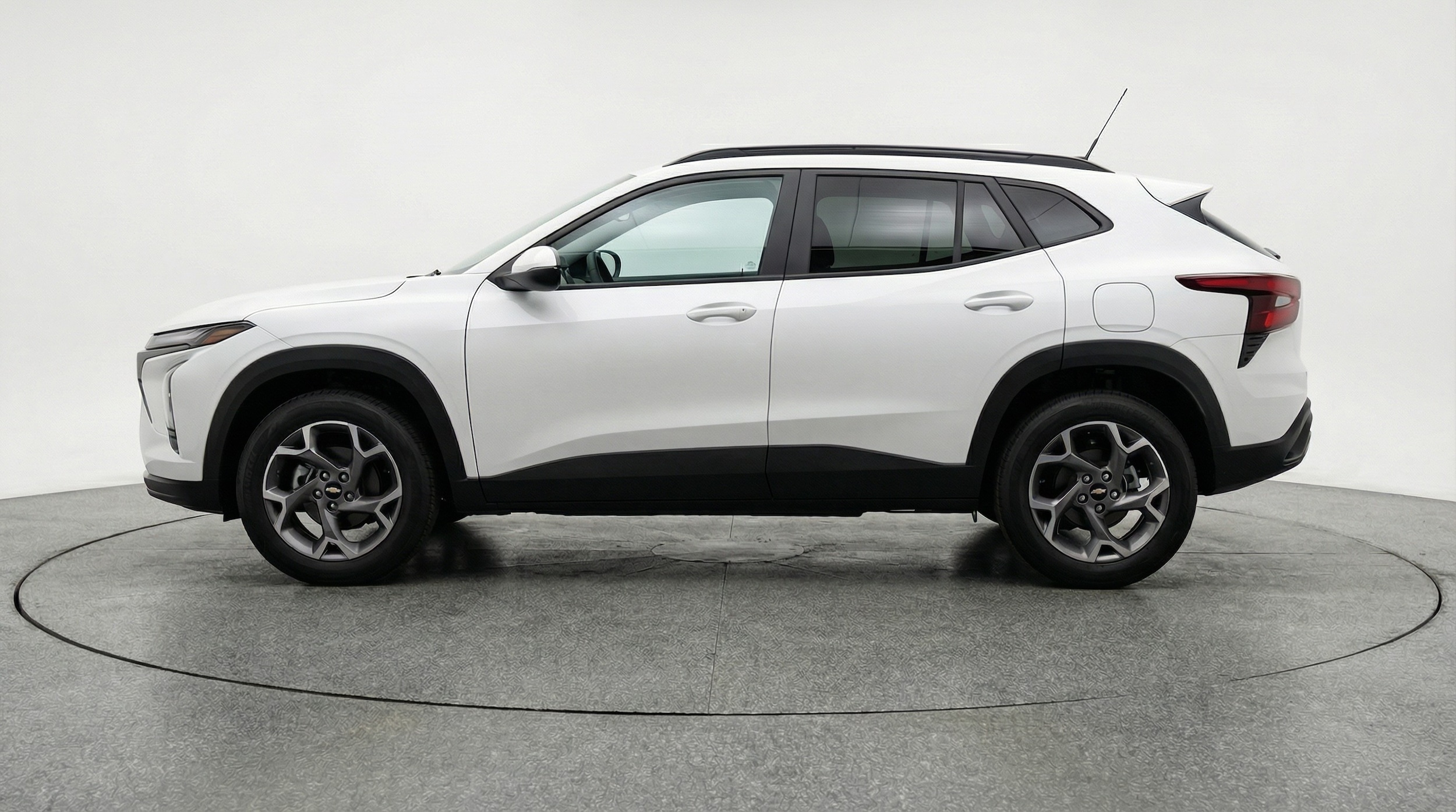 Thumbnail: 2025 Chevrolet Trax - 4