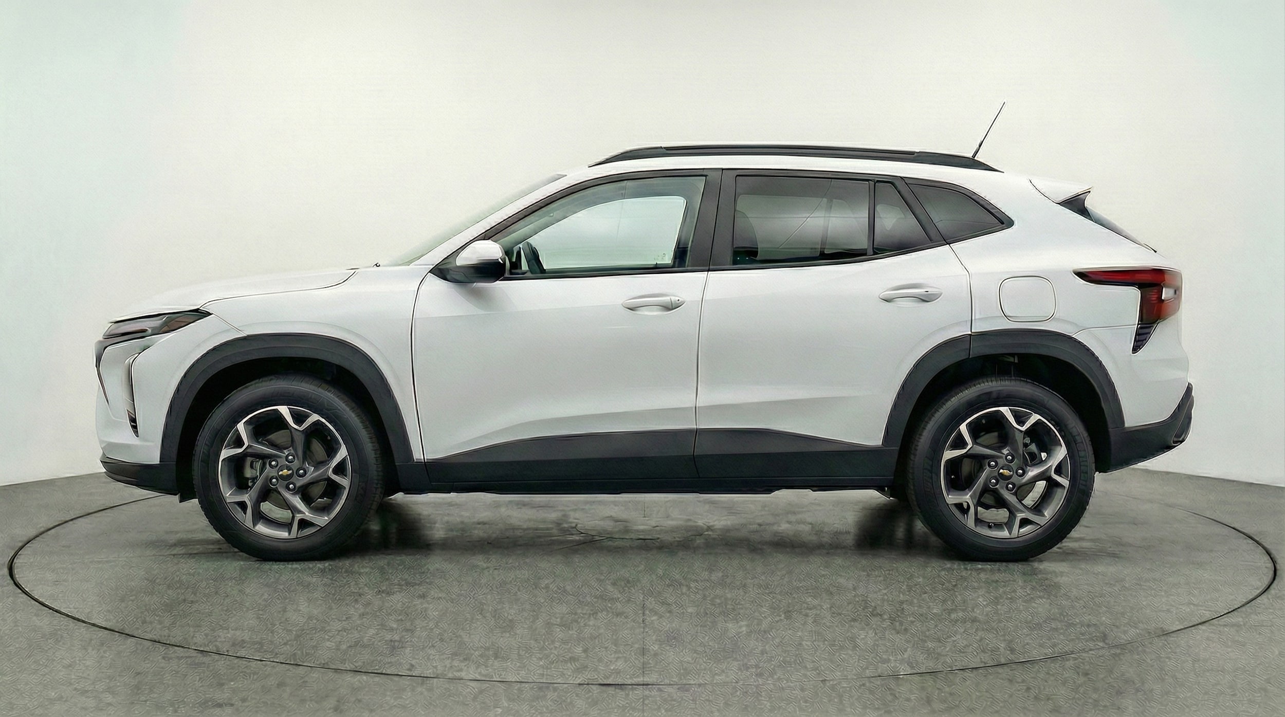 Thumbnail: 2025 Chevrolet Trax - 4