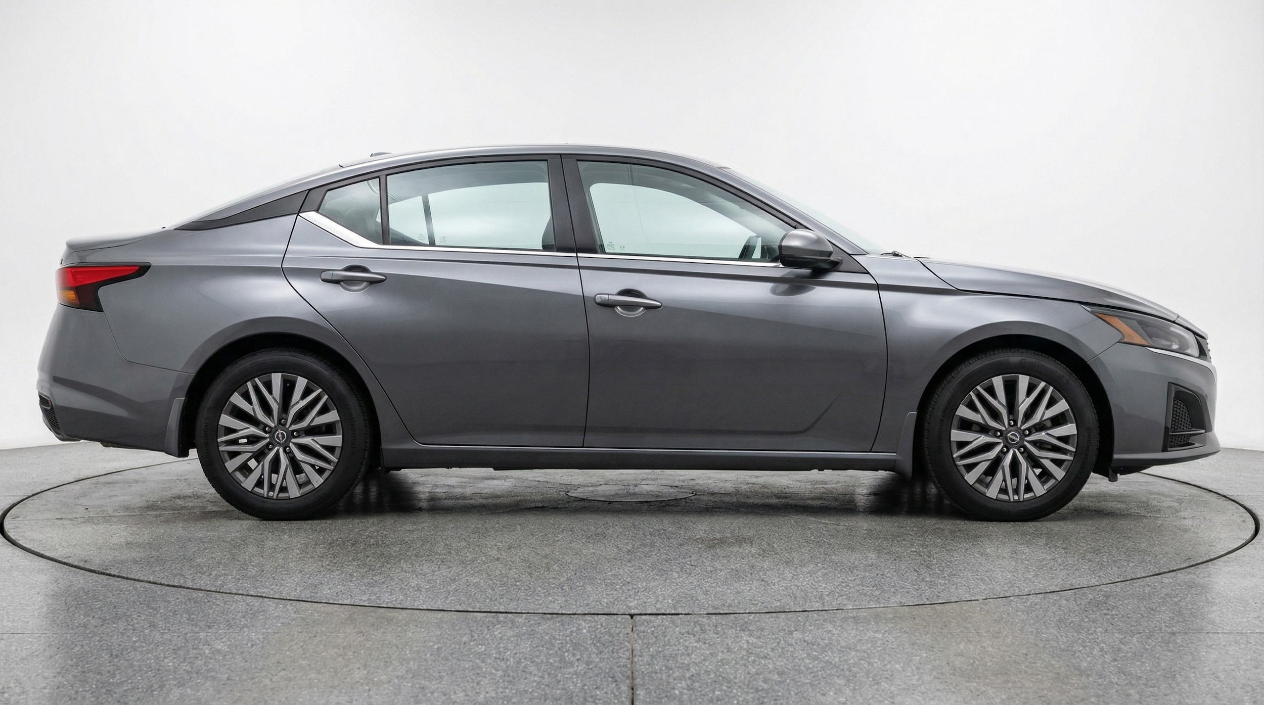 Thumbnail: 2025 Nissan Altima - 8