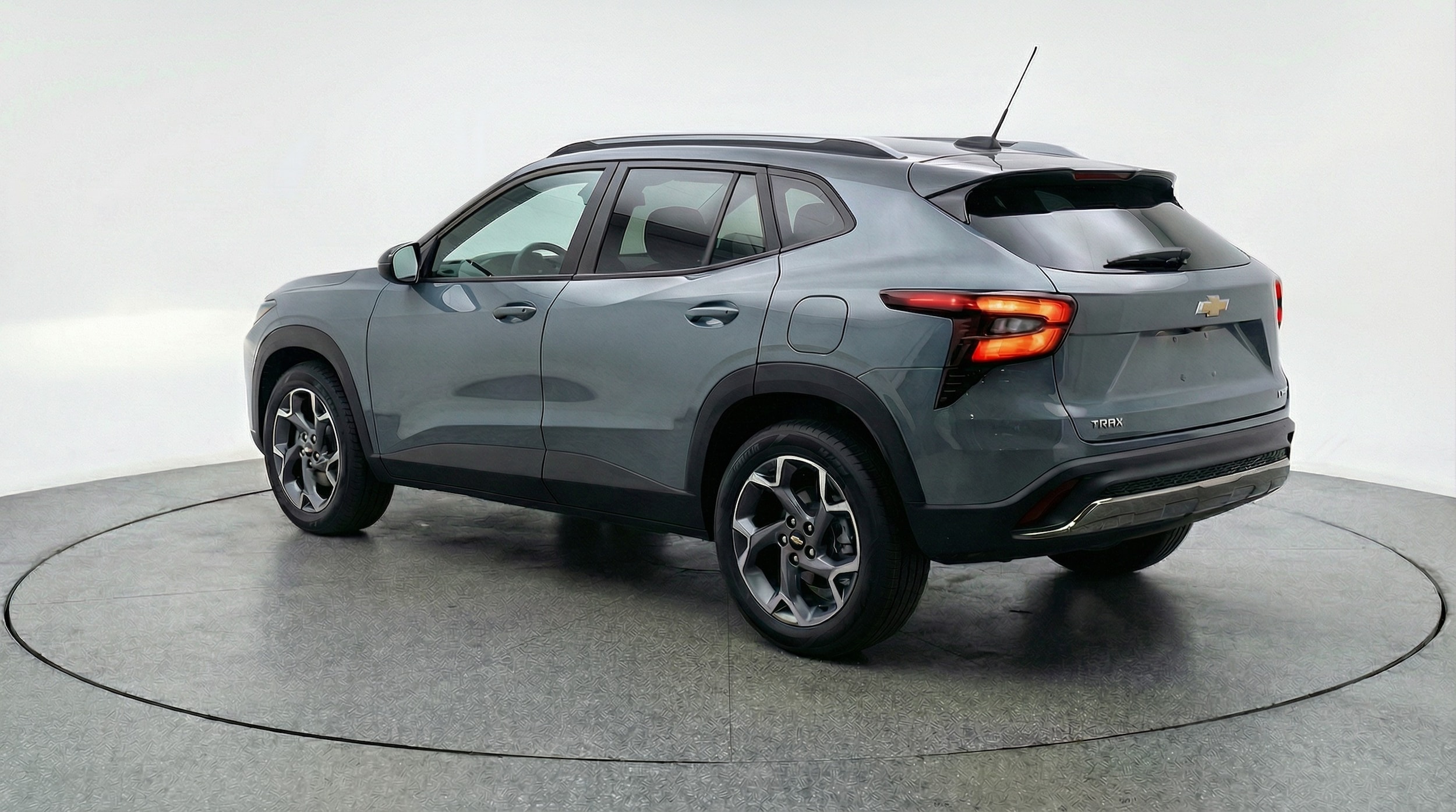 Thumbnail: 2025 Chevrolet Trax - 5