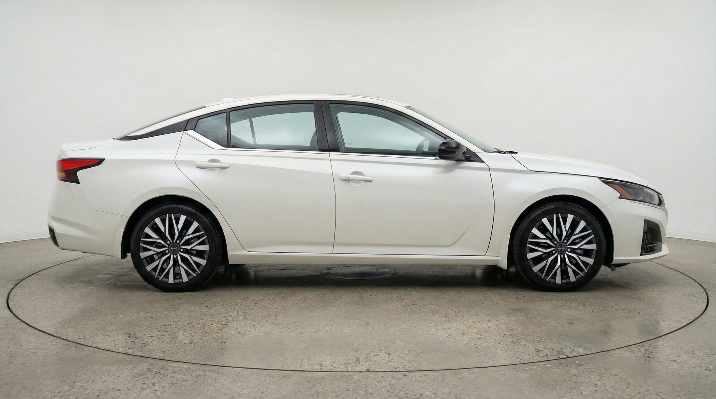Thumbnail: 2025 Nissan Altima - 8