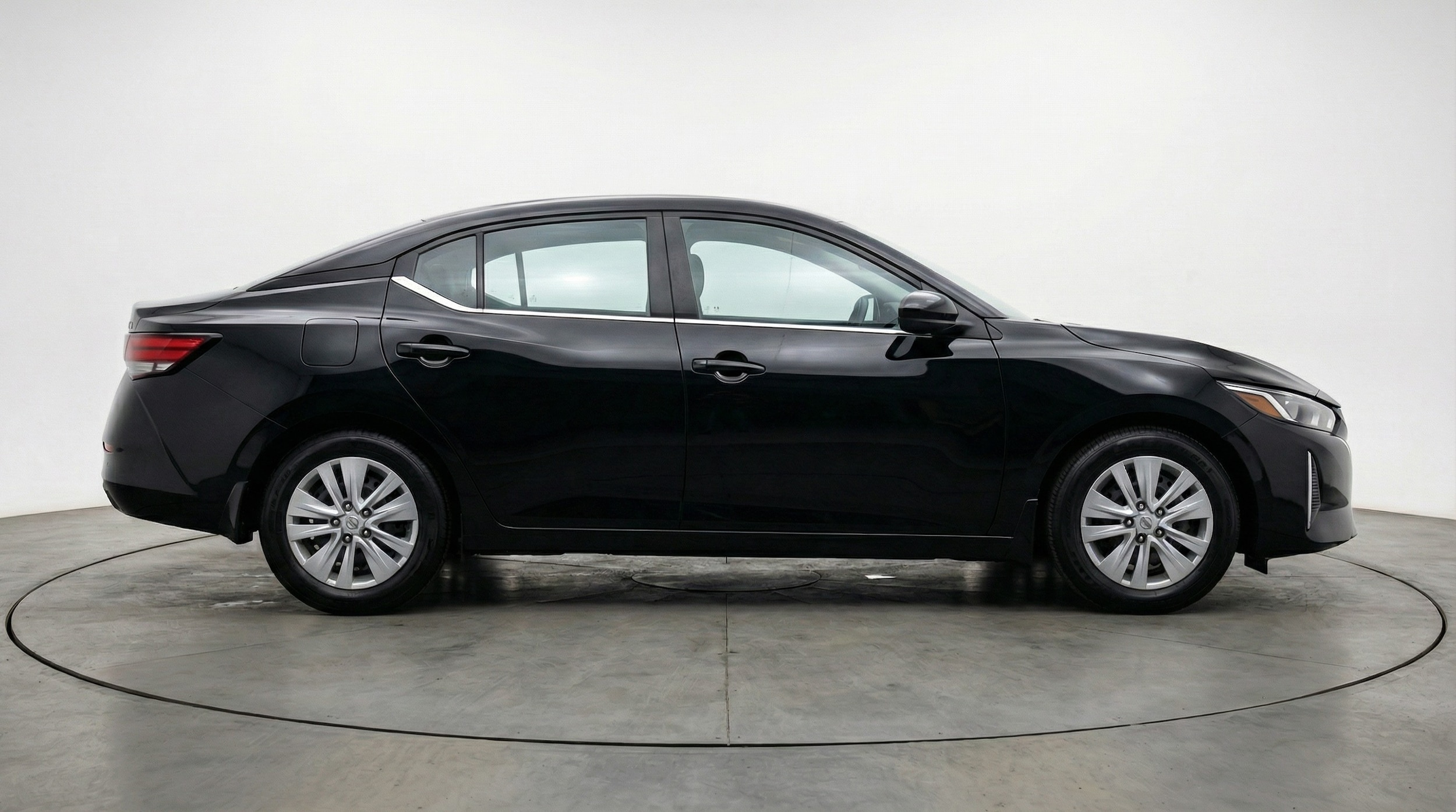 Thumbnail: 2025 Nissan Sentra - 8