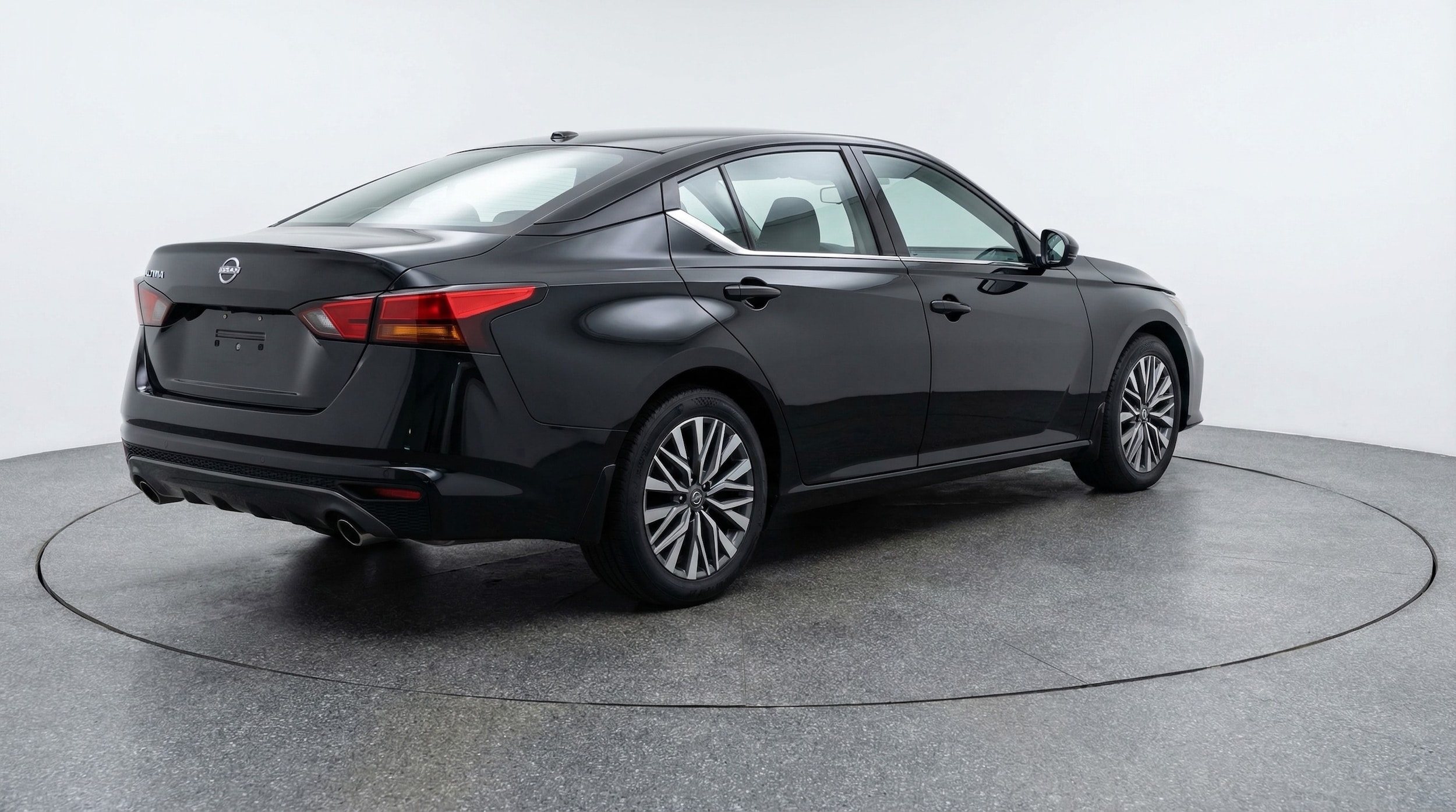 Thumbnail: 2025 Nissan Altima - 7