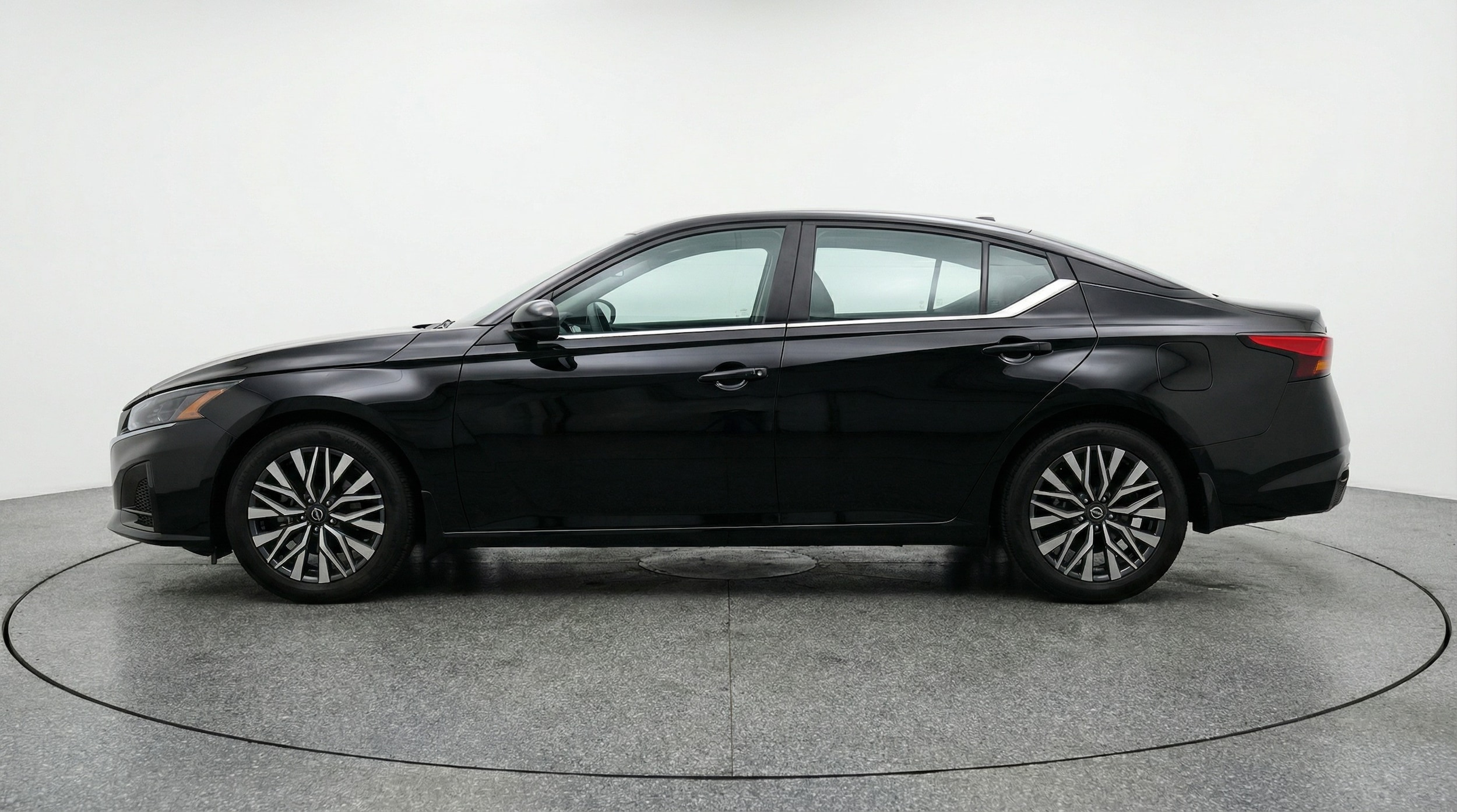 Thumbnail: 2025 Nissan Altima - 4
