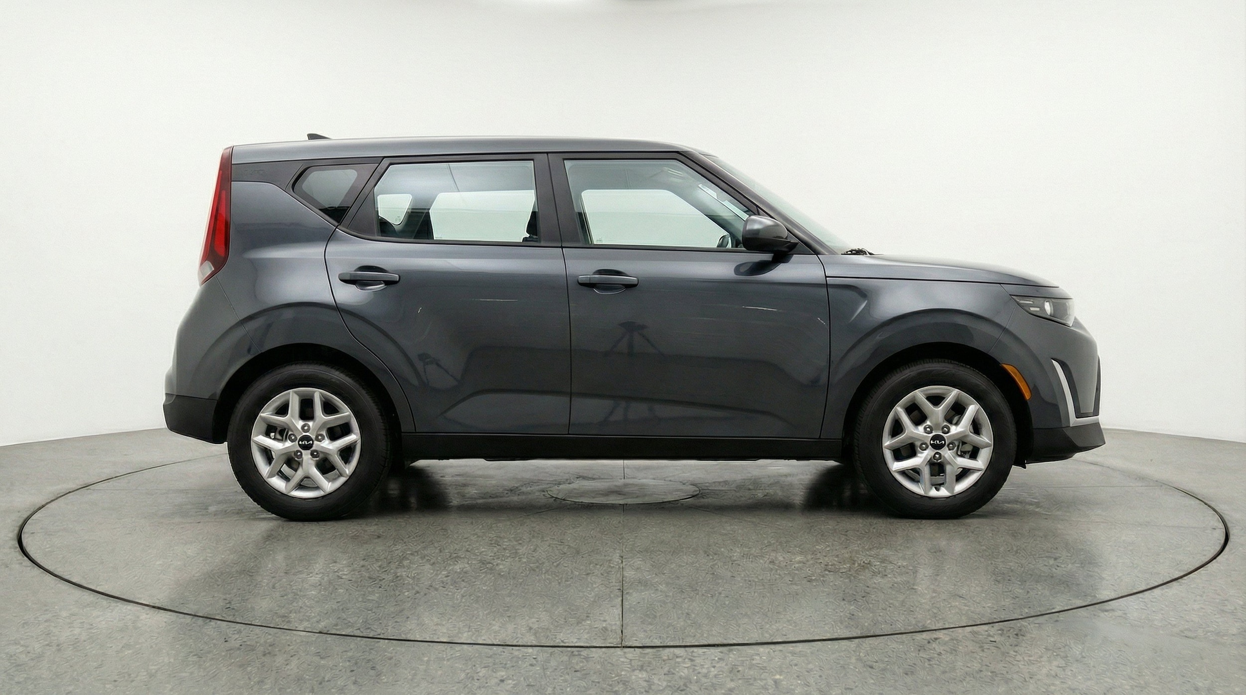 2025 Kia Soul LX - Photo 9