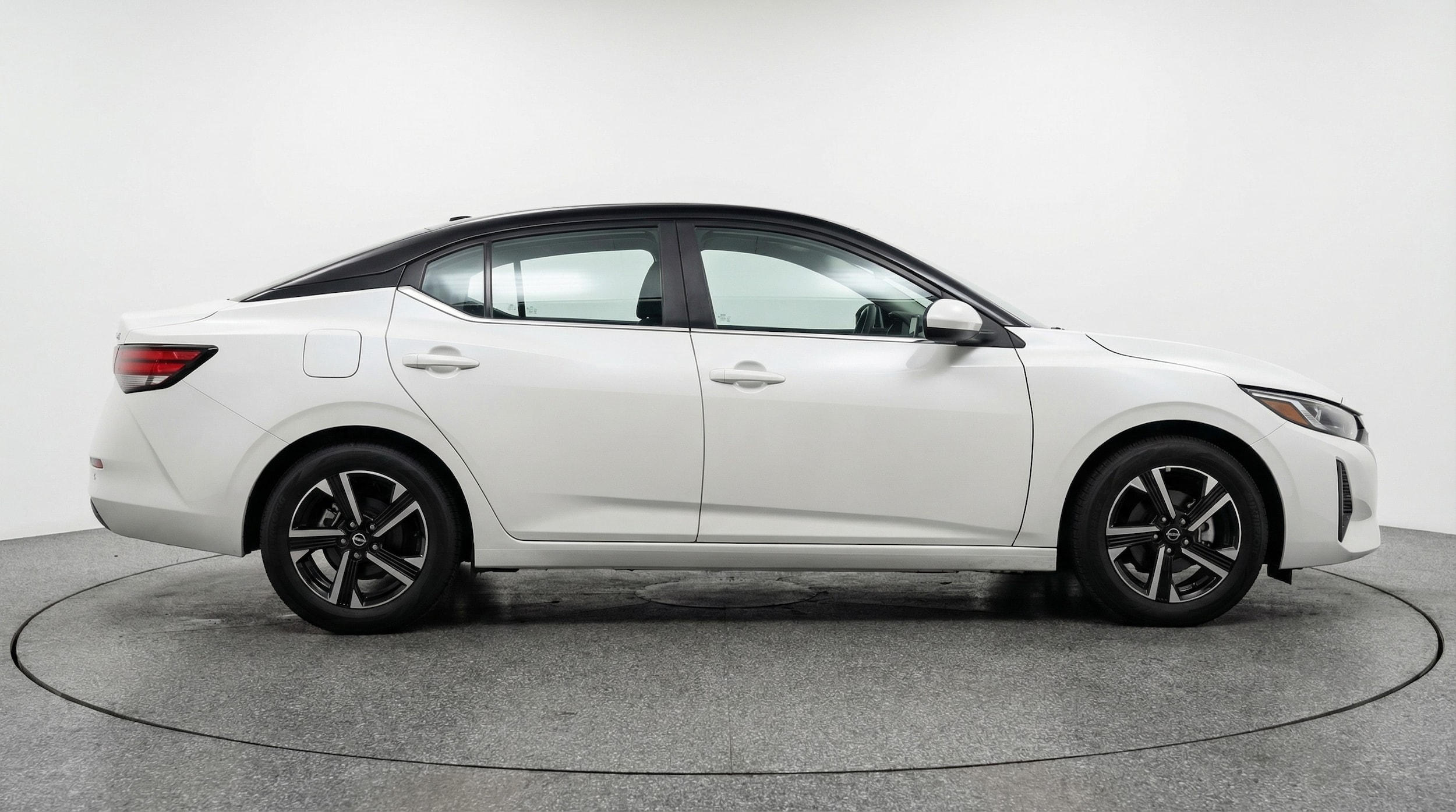 Thumbnail: 2025 Nissan Sentra - 8