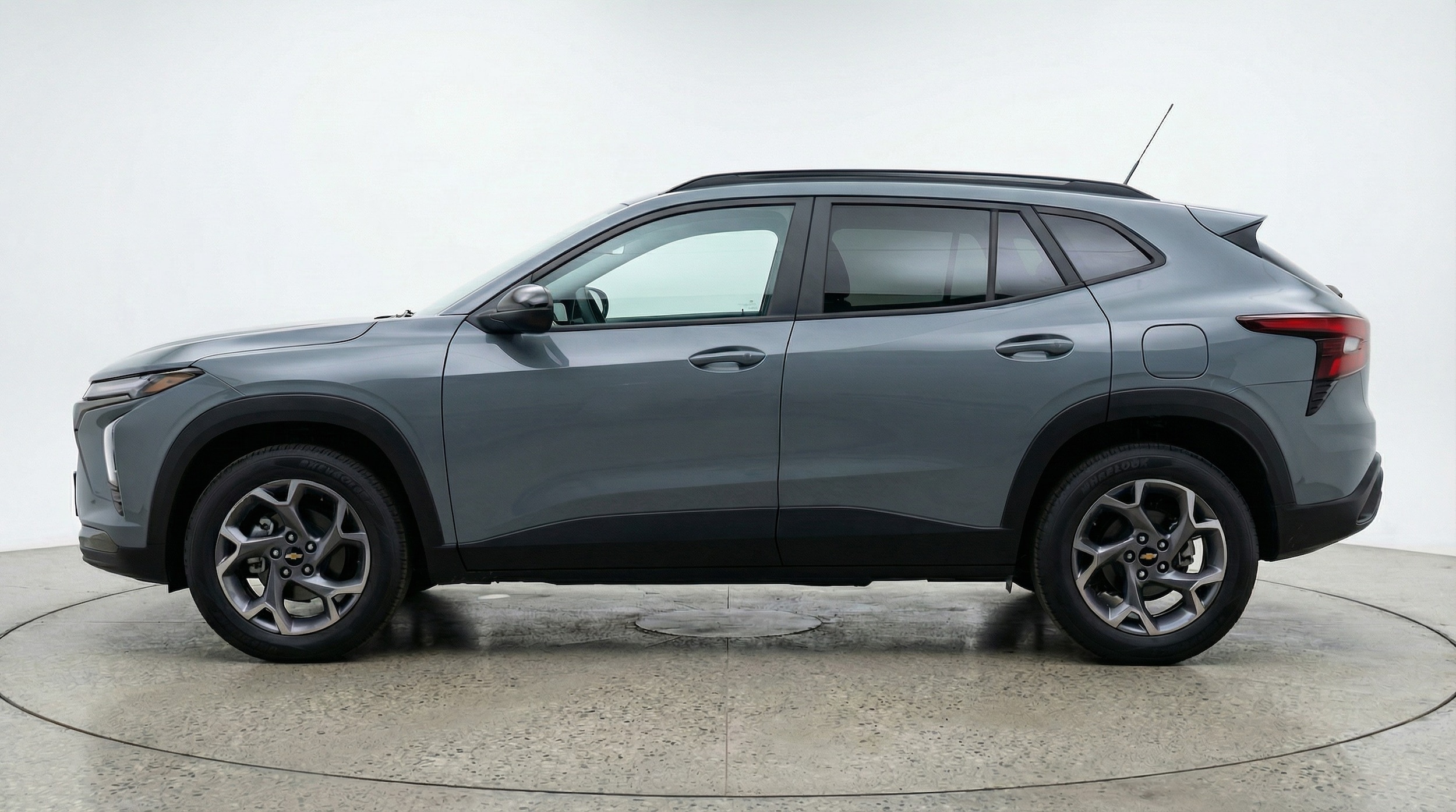 Thumbnail: 2025 Chevrolet Trax - 4