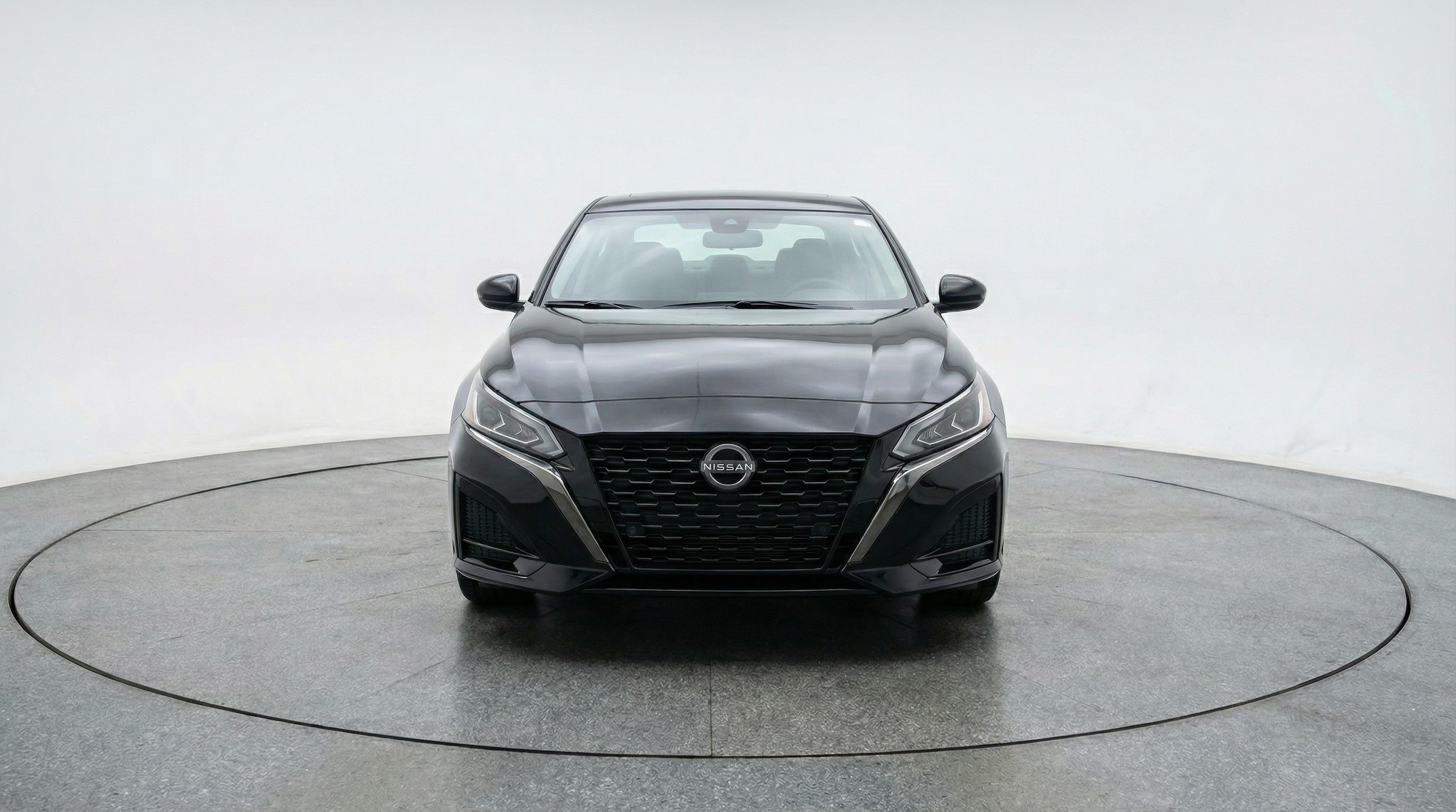 Thumbnail: 2025 Nissan Altima - 2