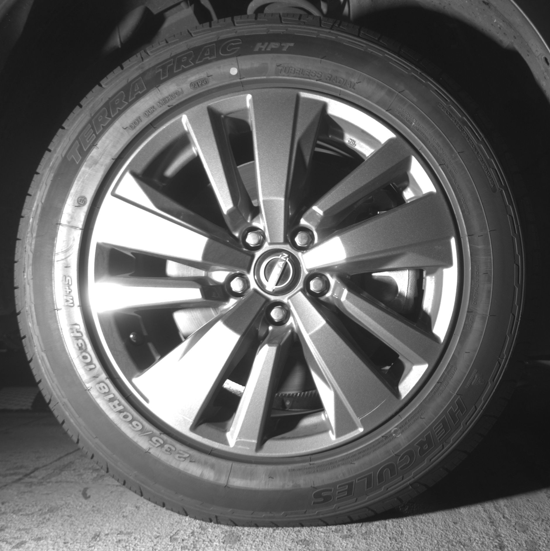 Thumbnail: 2024 Nissan Pathfinder - 10