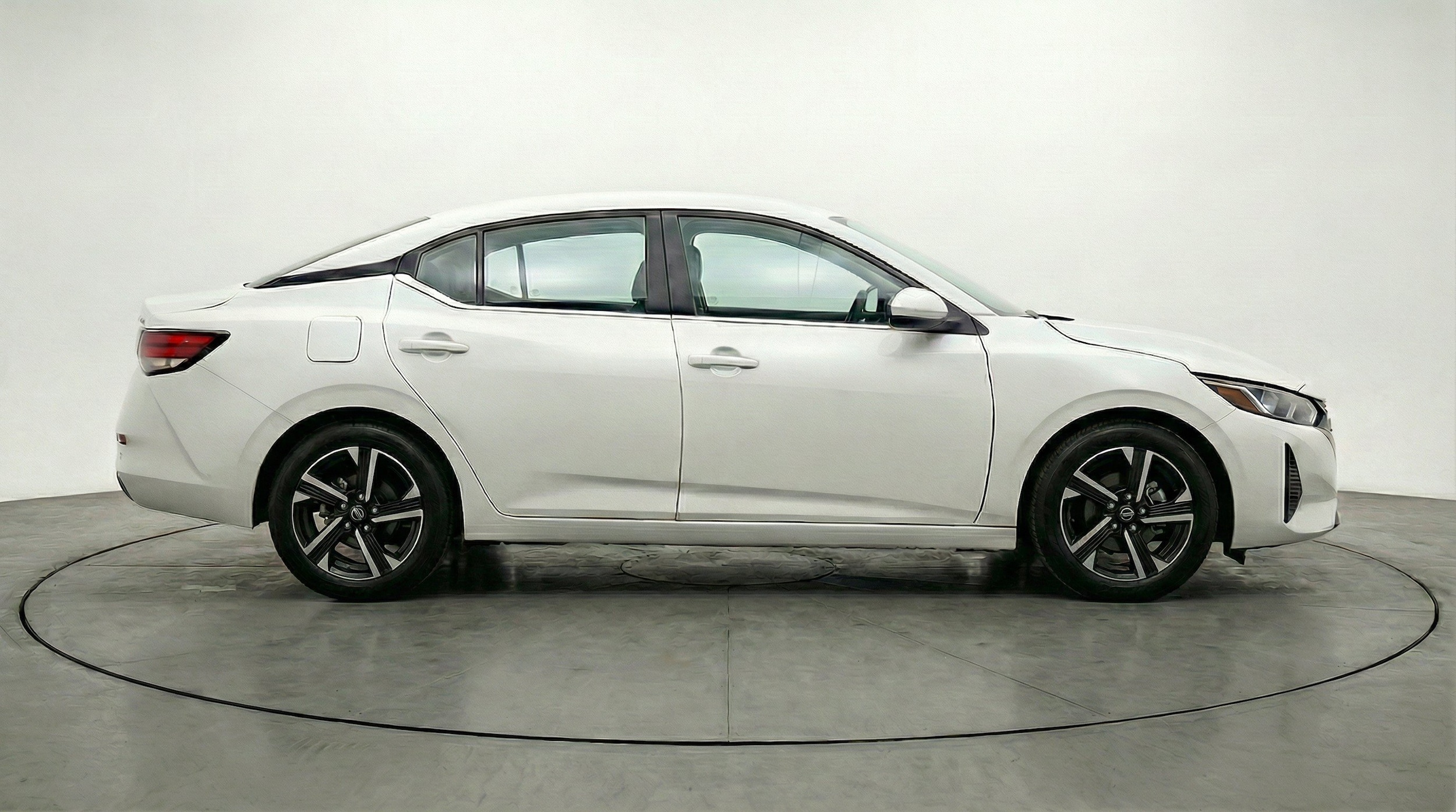 Thumbnail: 2025 Nissan Sentra - 11