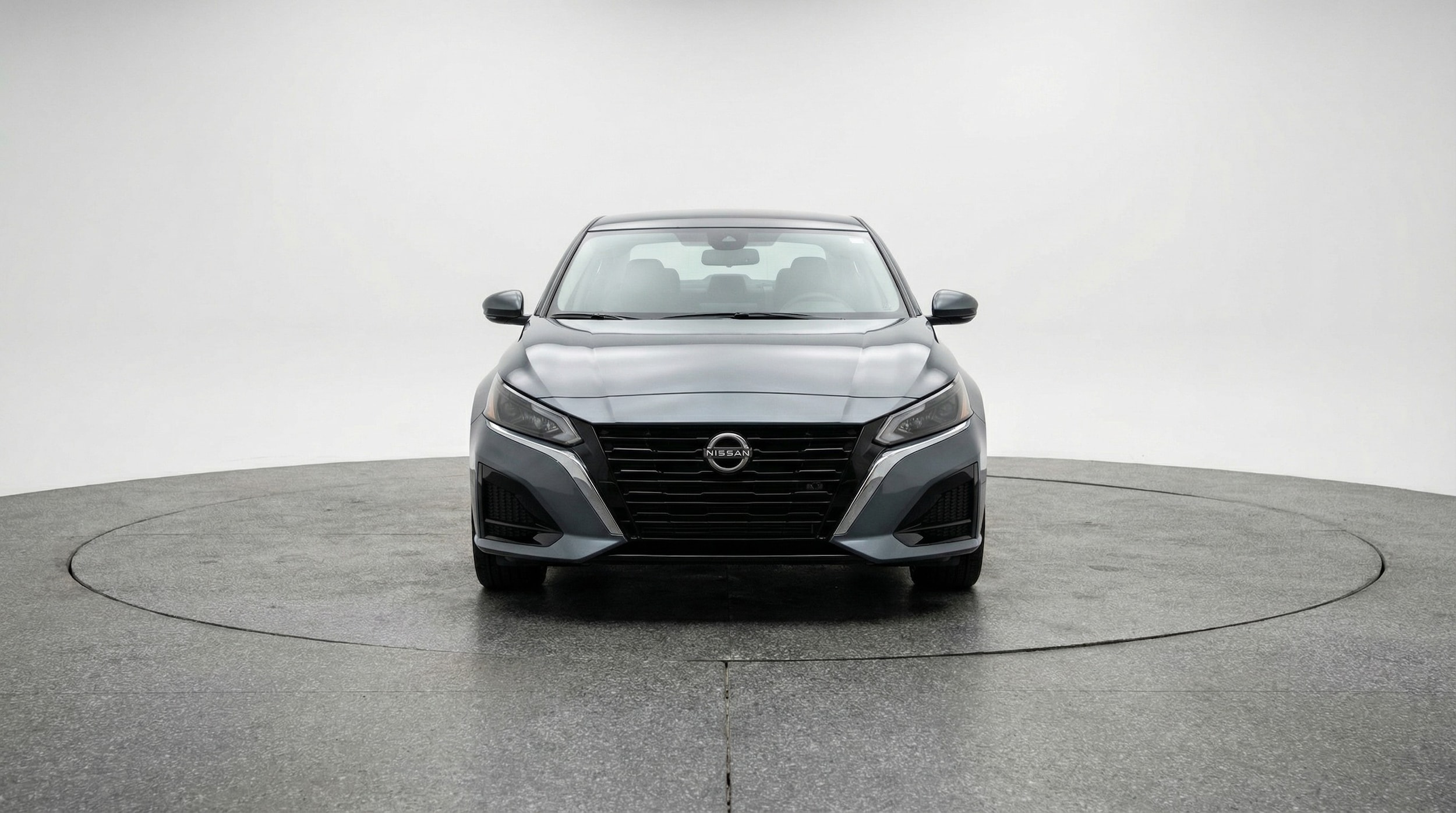 2025 Nissan Altima SV - Photo 2