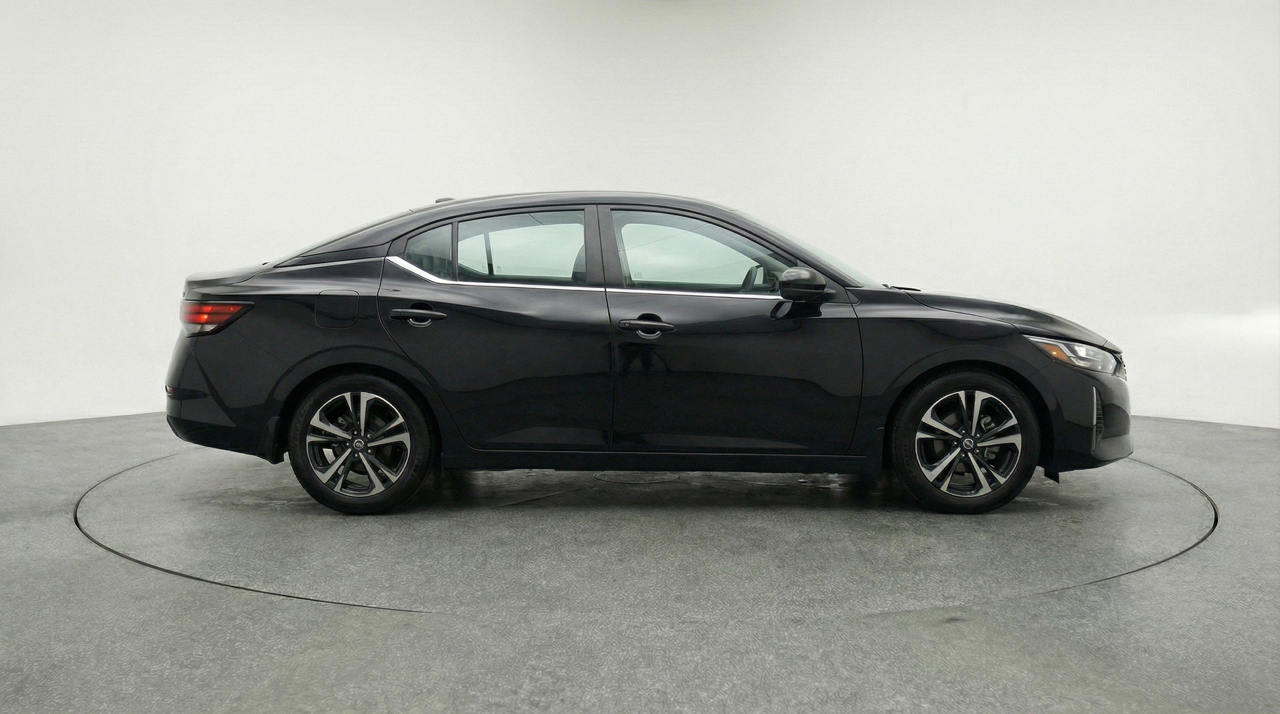Thumbnail: 2025 Nissan Sentra - 11