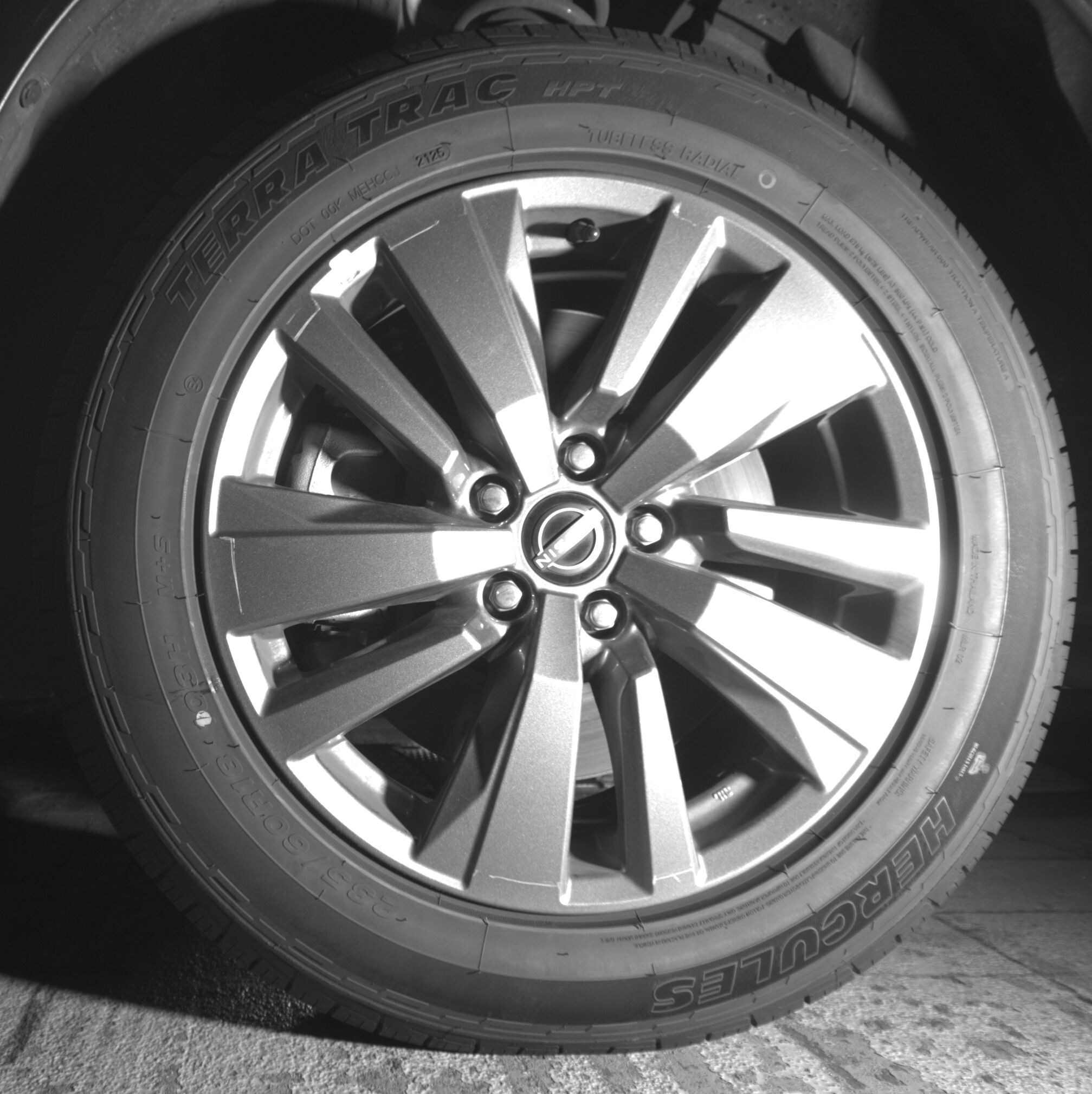 Thumbnail: 2024 Nissan Pathfinder - 9