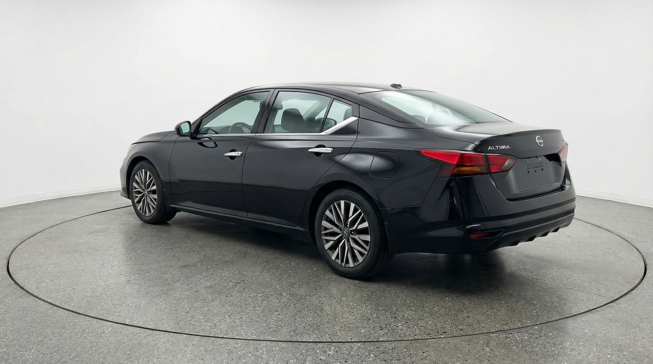 Thumbnail: 2025 Nissan Altima - 5