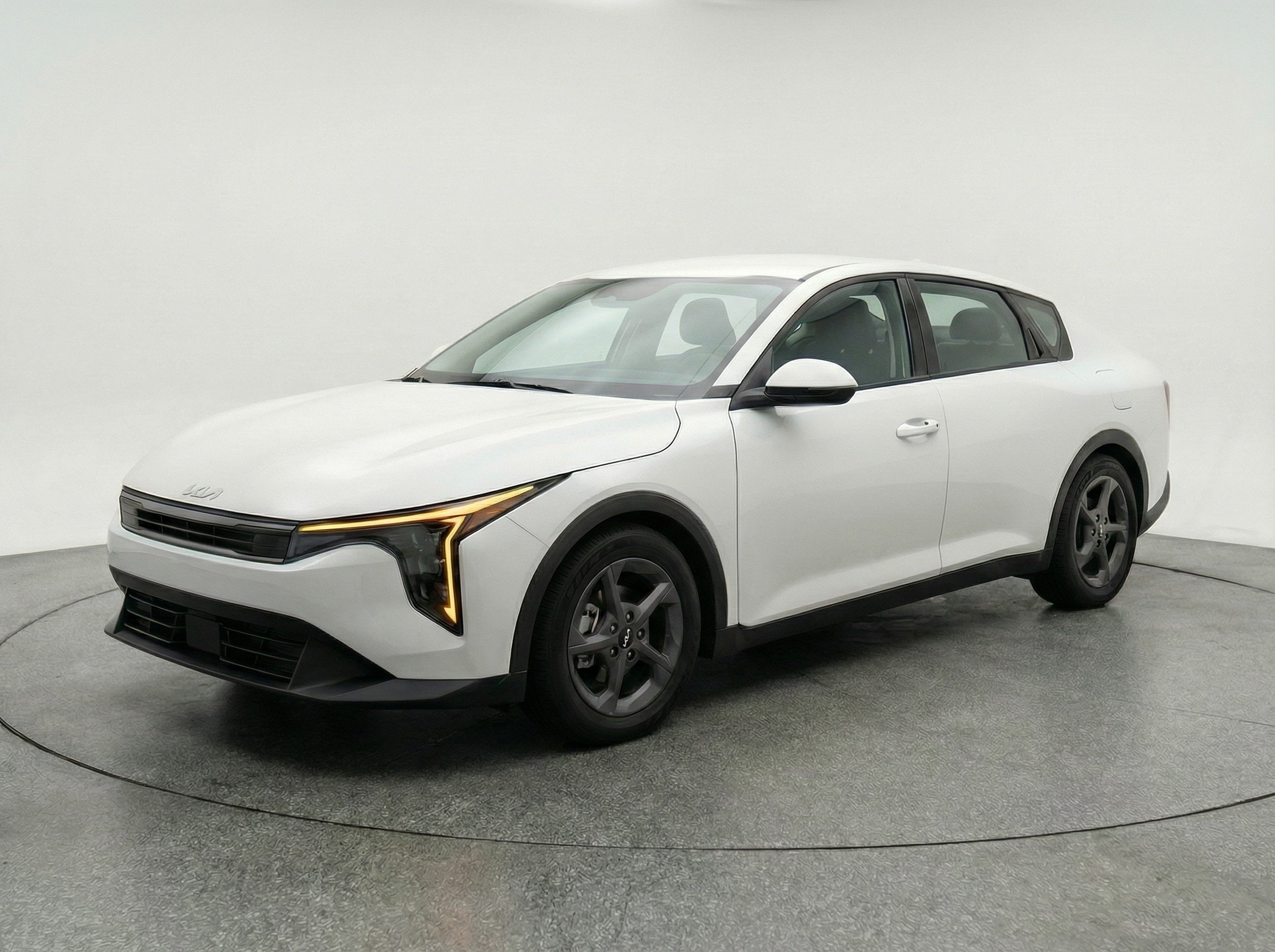 Thumbnail: 2025 Kia K4 - 3
