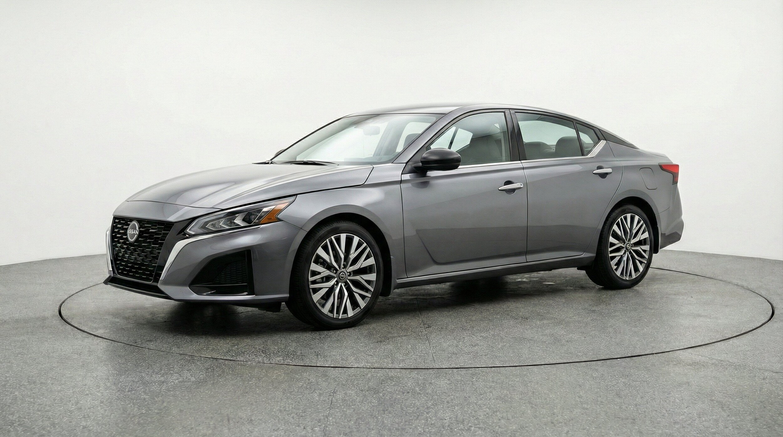 Thumbnail: 2025 Nissan Altima - 3