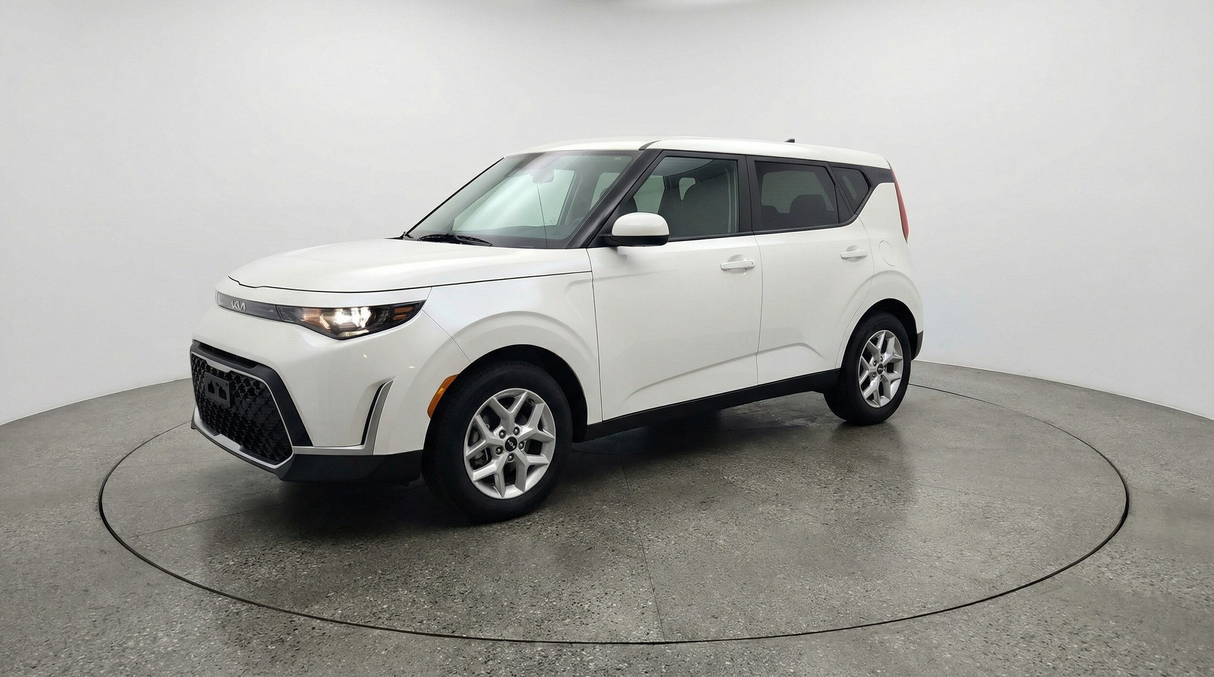 Thumbnail: 2025 Kia Soul - 3