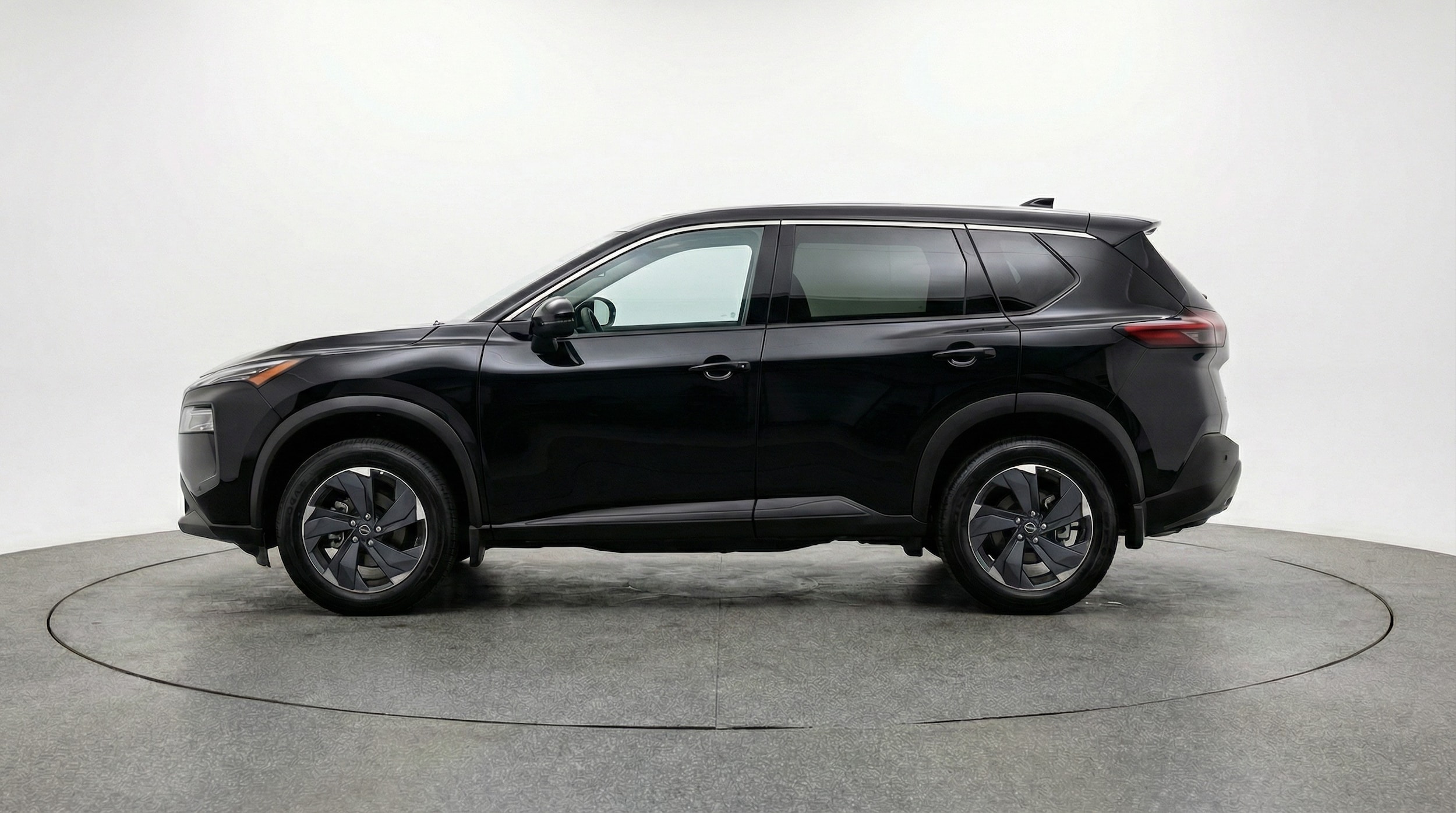 Thumbnail: 2025 Nissan Rogue - 4