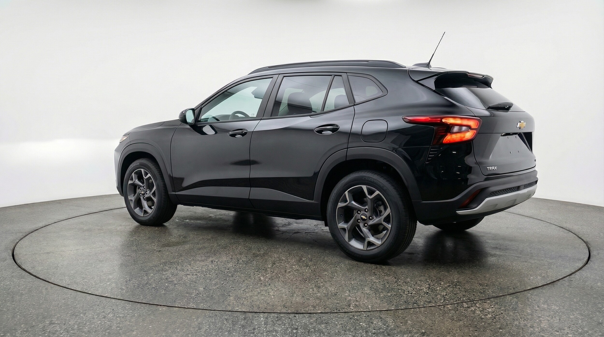 Thumbnail: 2025 Chevrolet Trax - 5