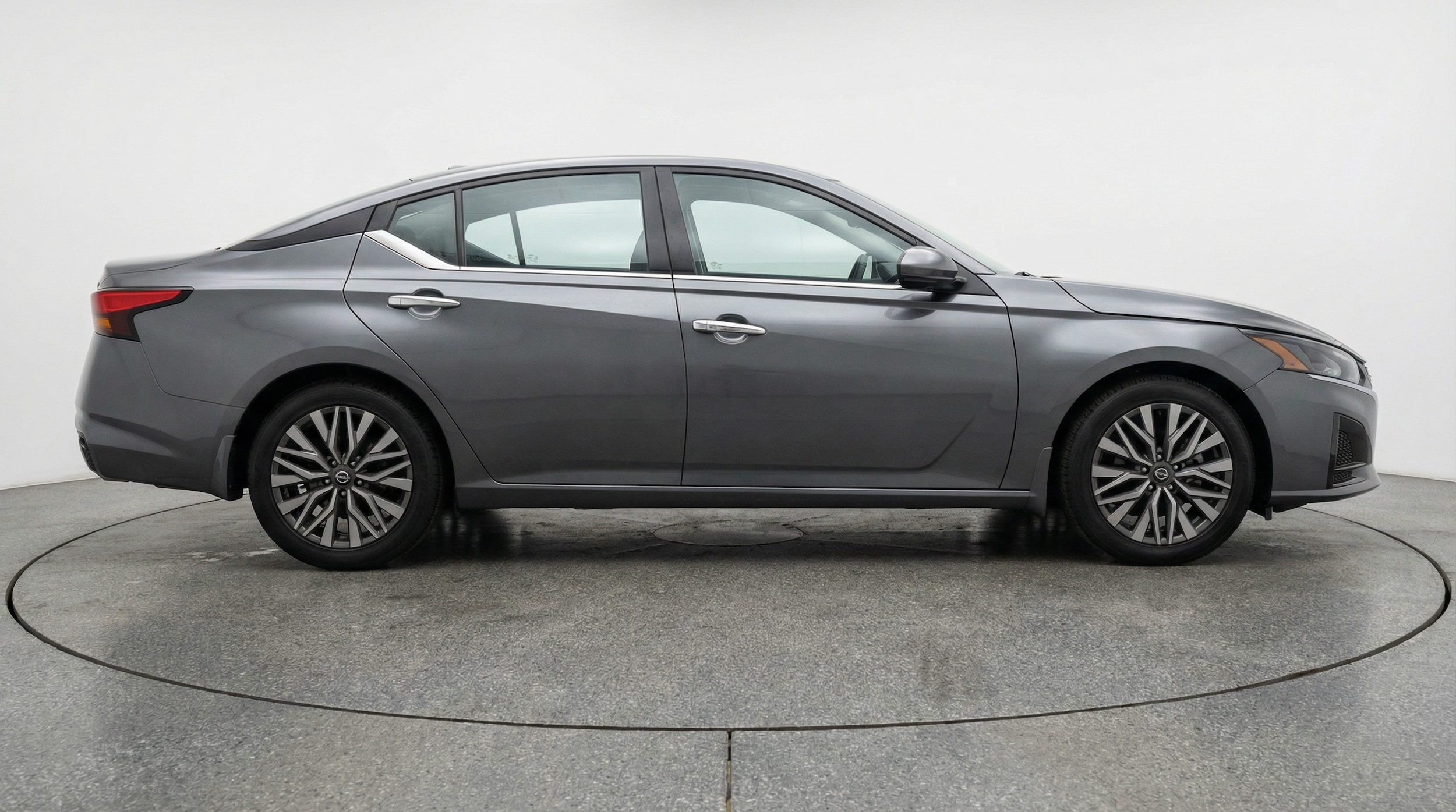 Thumbnail: 2025 Nissan Altima - 8