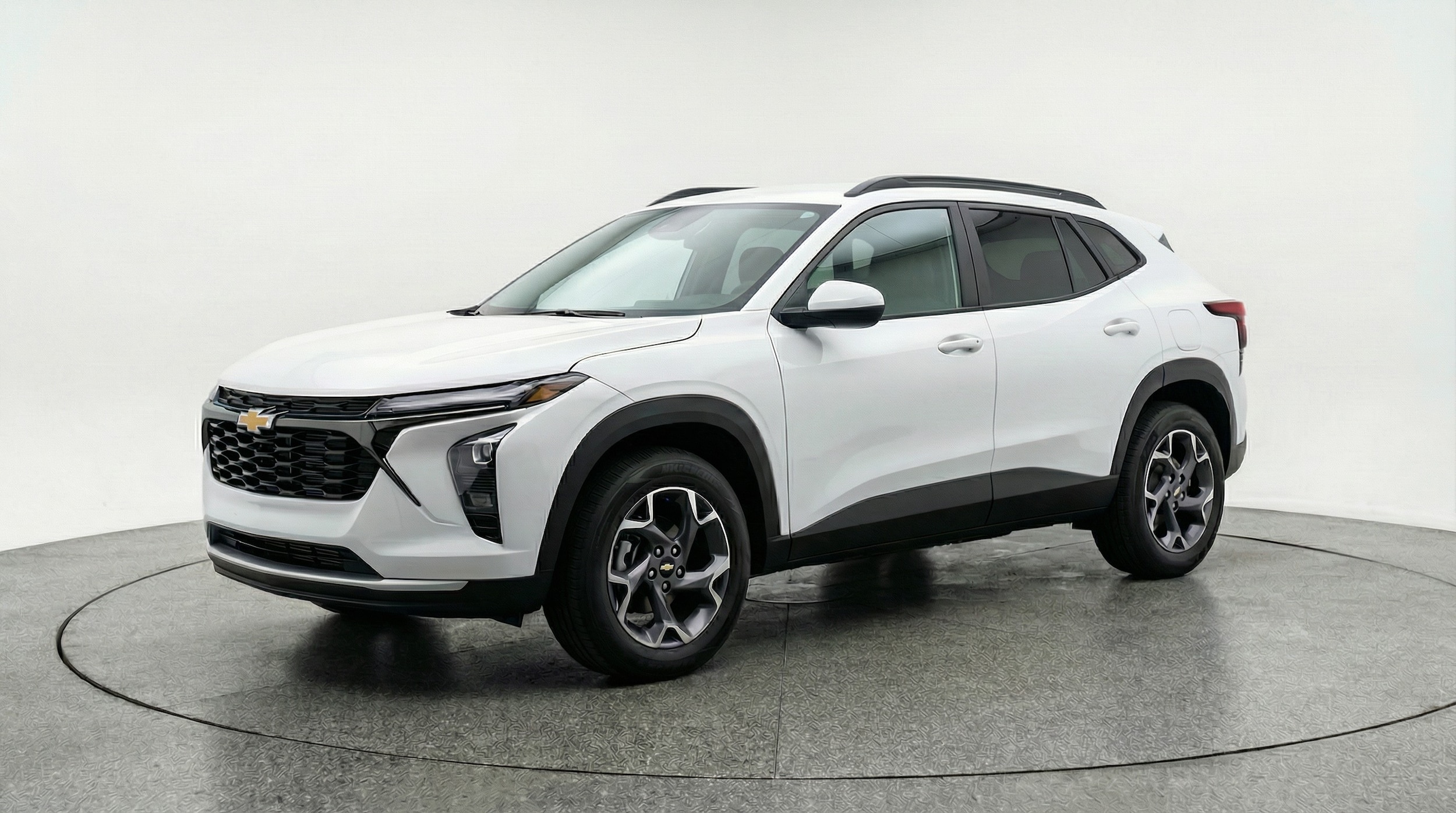 Thumbnail: 2025 Chevrolet Trax - 3