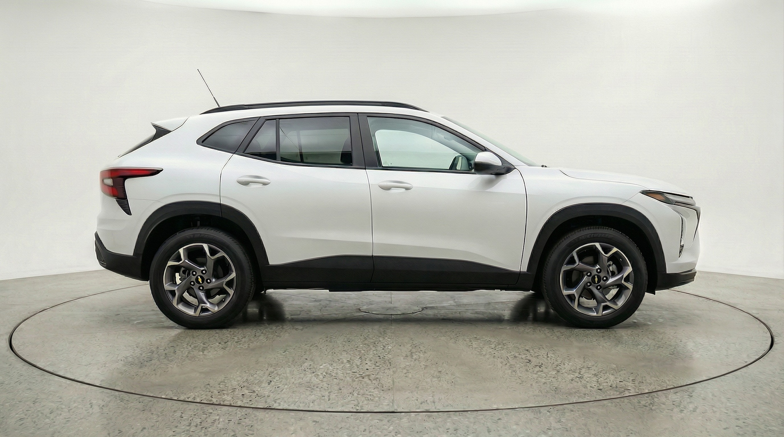 Thumbnail: 2025 Chevrolet Trax - 8