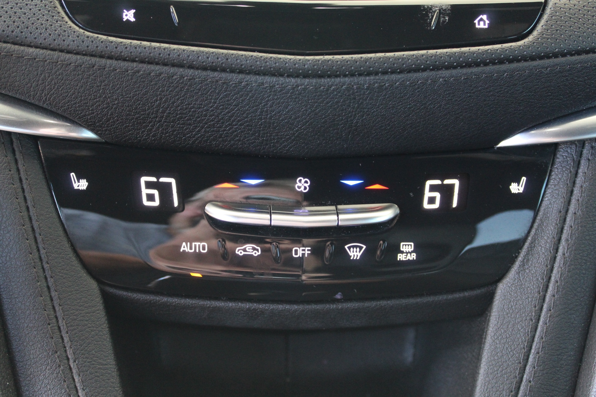 2024 Cadillac XT5 Premium Luxury - Photo 42