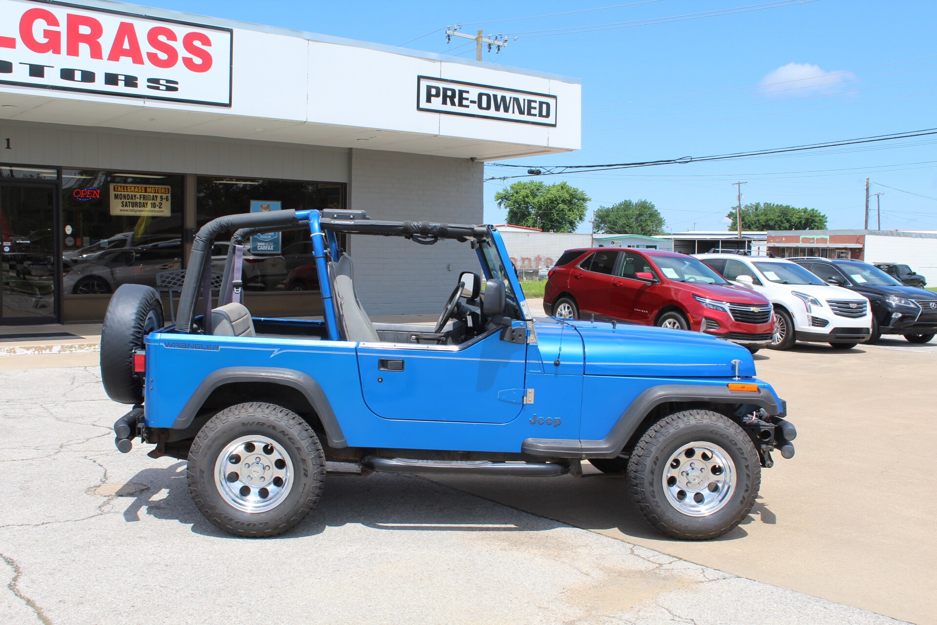 1993 Jeep Wrangler S photo 2