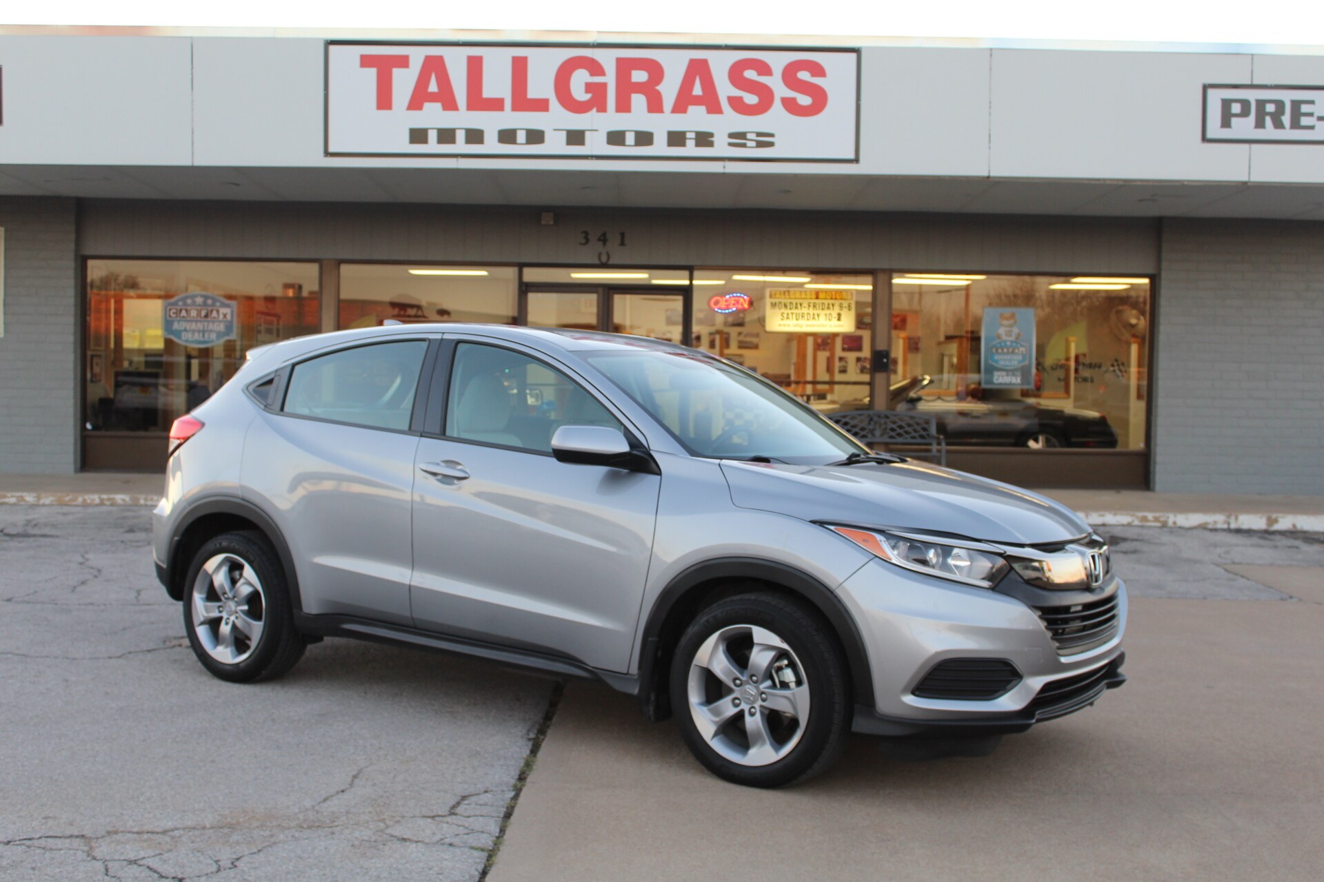 2022 Honda HR-V LX photo 2